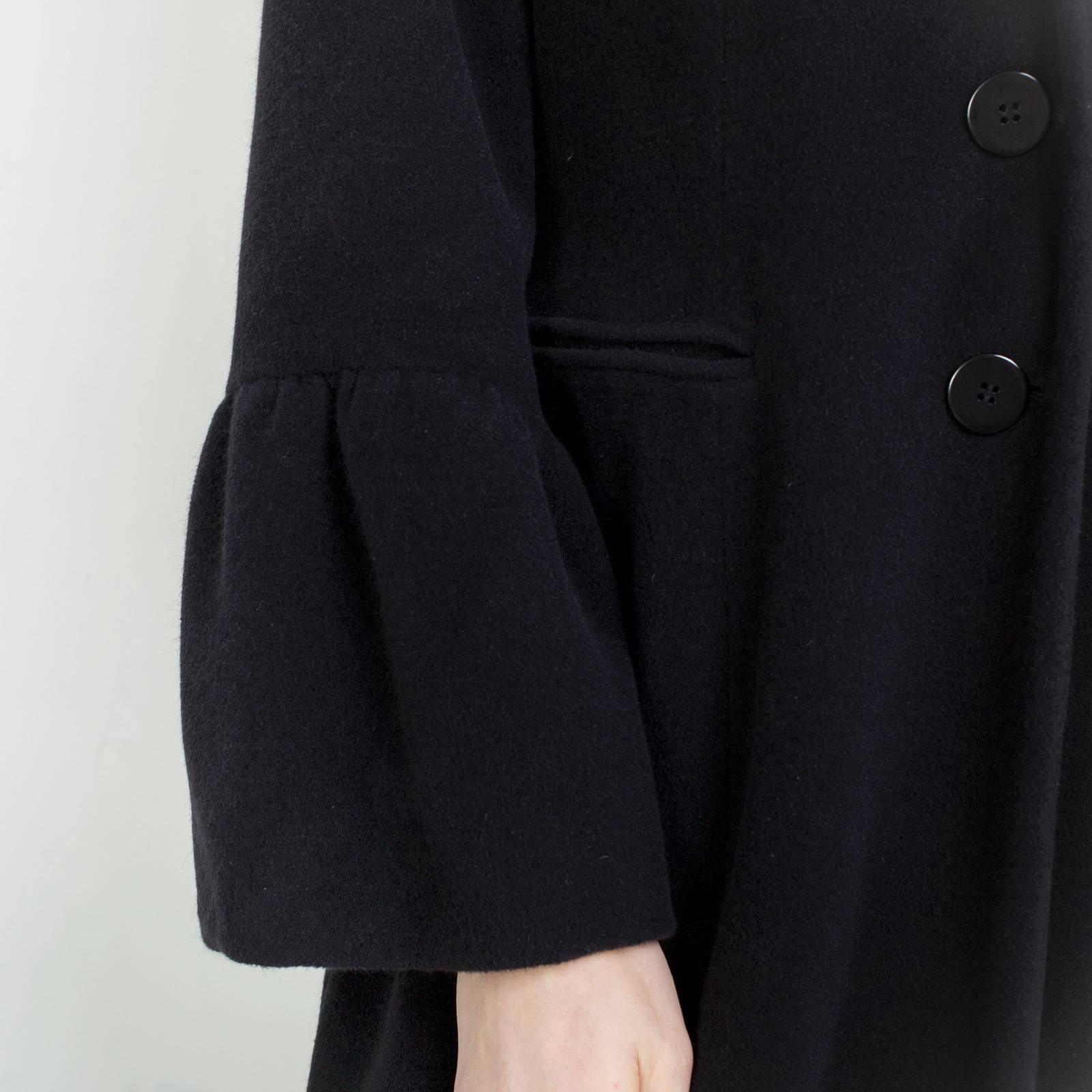 Пальто Giorgio Armani - купить оригинал в секонд-хенде SFS
