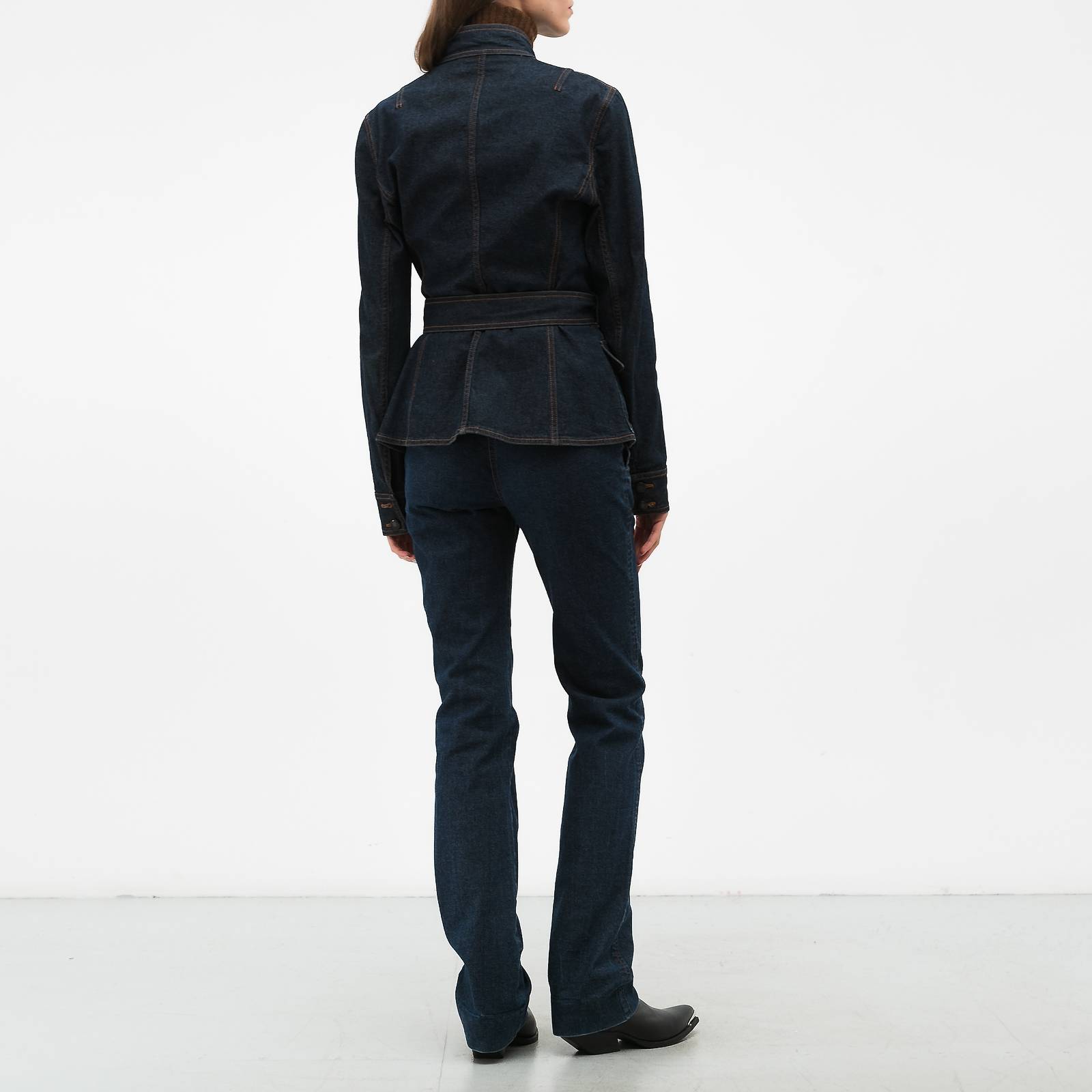 Джинсы синего цвета Yves Saint Laurent - фото из каталога магазина брендовой одежды Second Friend Store Джинсы Yves Saint Laurent - купить оригинал в секонд-хенде SFS - 3