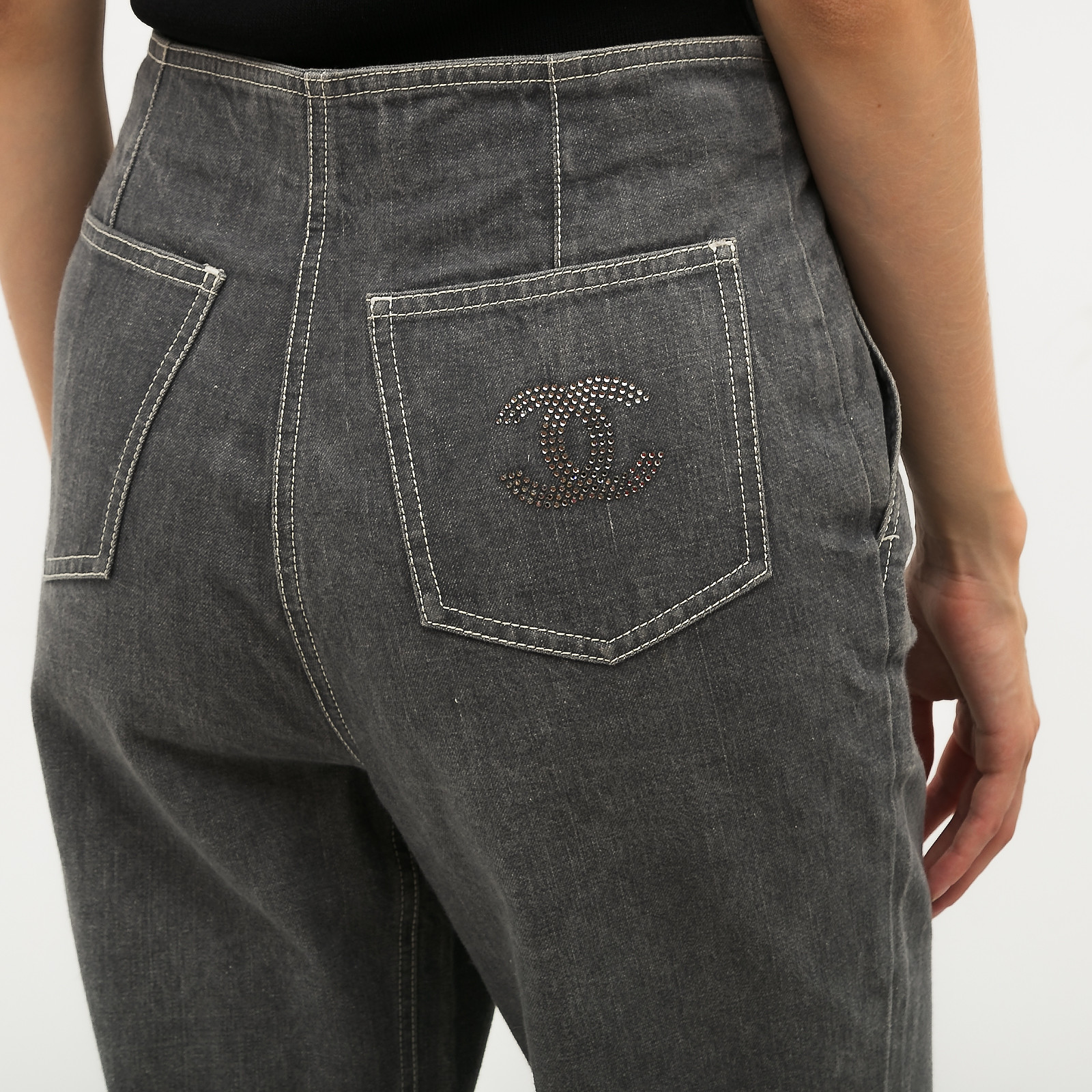 Джинсы Chanel - купить оригинал в секонд-хенде SFS - 4