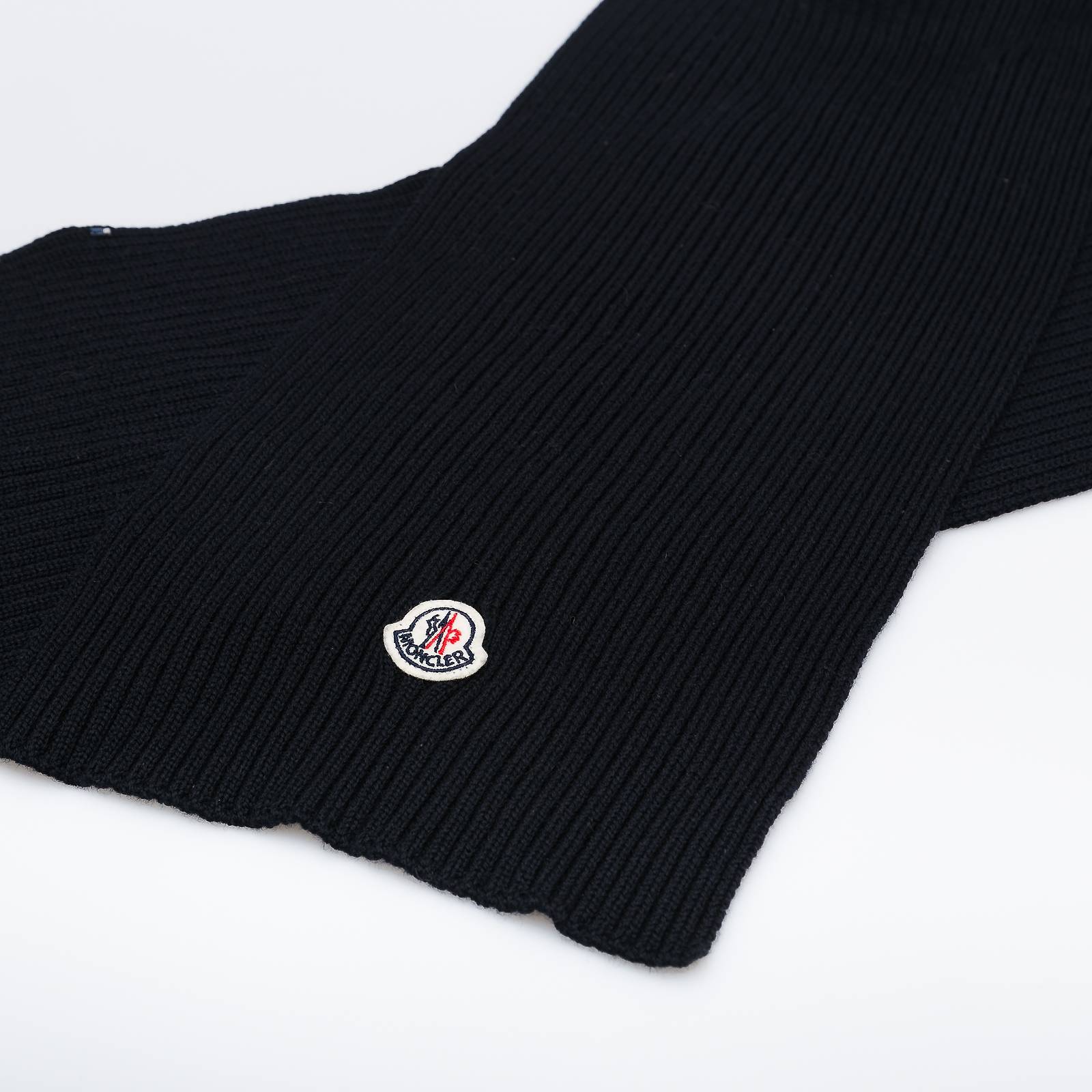 Шарф Moncler - купить оригинал в секонд-хенде SFS - 3
