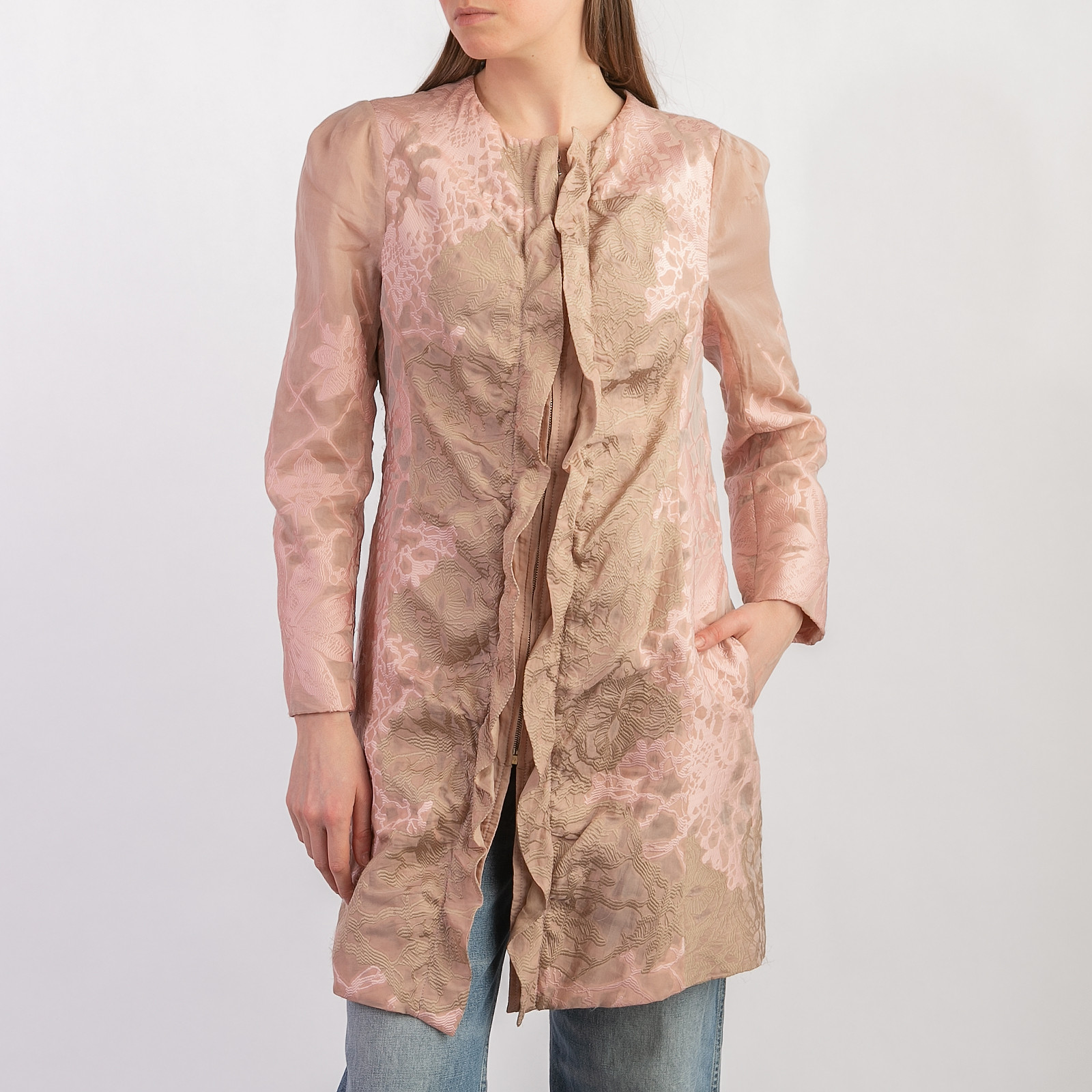 Пальто розового цвета Valentino - фото из каталога магазина брендовой одежды Second Friend Store Пальто Valentino - купить оригинал в секонд-хенде SFS - 1