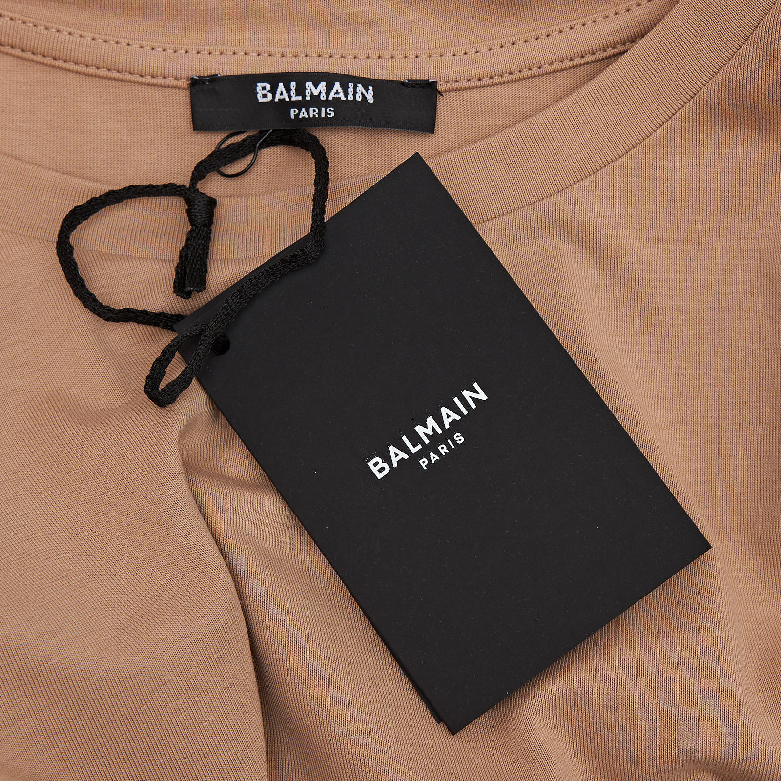 Футболка бежевого цвета Balmain - фото из каталога магазина брендовой одежды Second Friend Store Футболка Balmain - купить оригинал в секонд-хенде SFS - 5