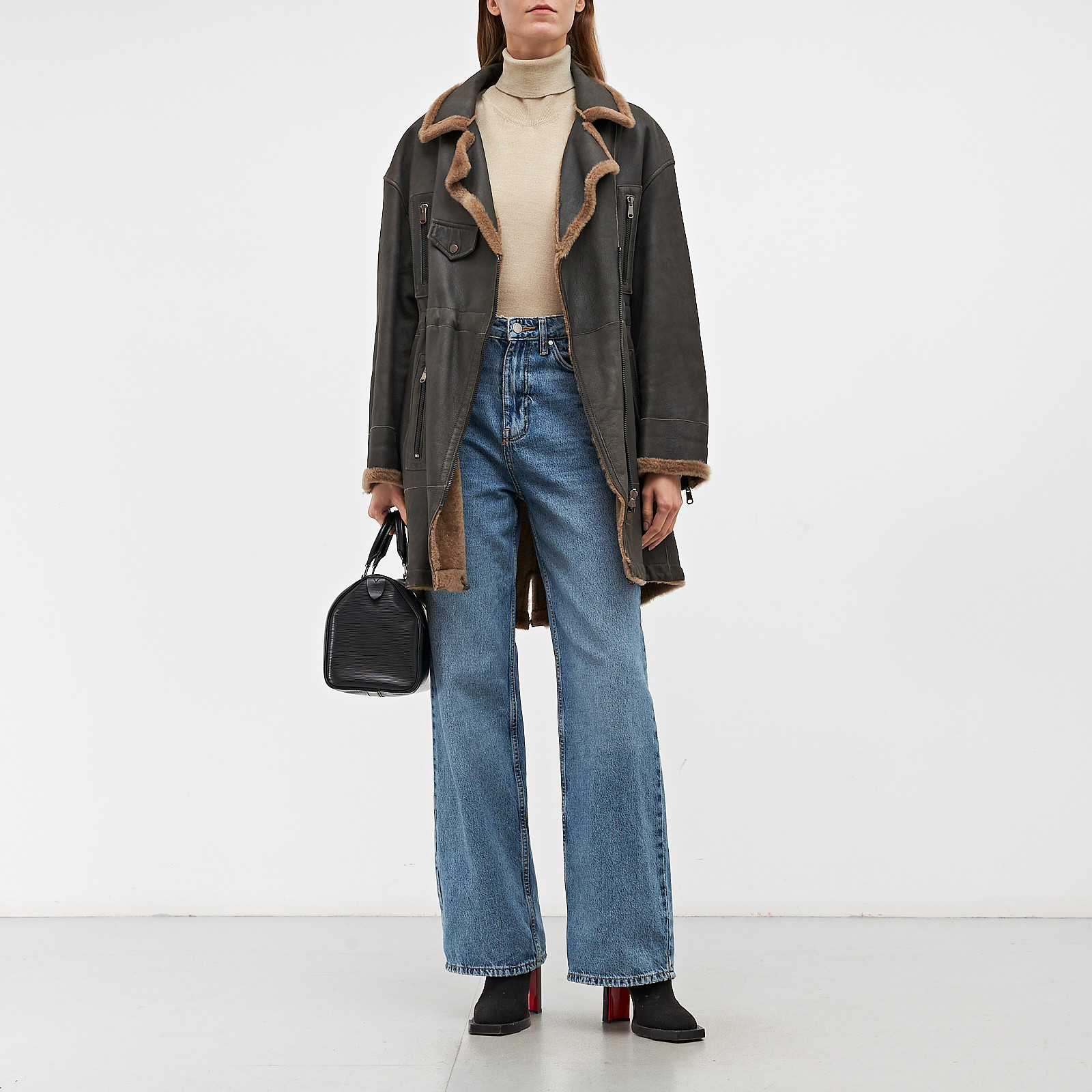 Дубленка коричневого цвета Brunello Cucinelli - фото из каталога магазина брендовой одежды Second Friend Store Дубленка Brunello Cucinelli - купить оригинал в секонд-хенде SFS - 3