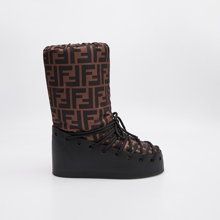 Сапоги Fendi