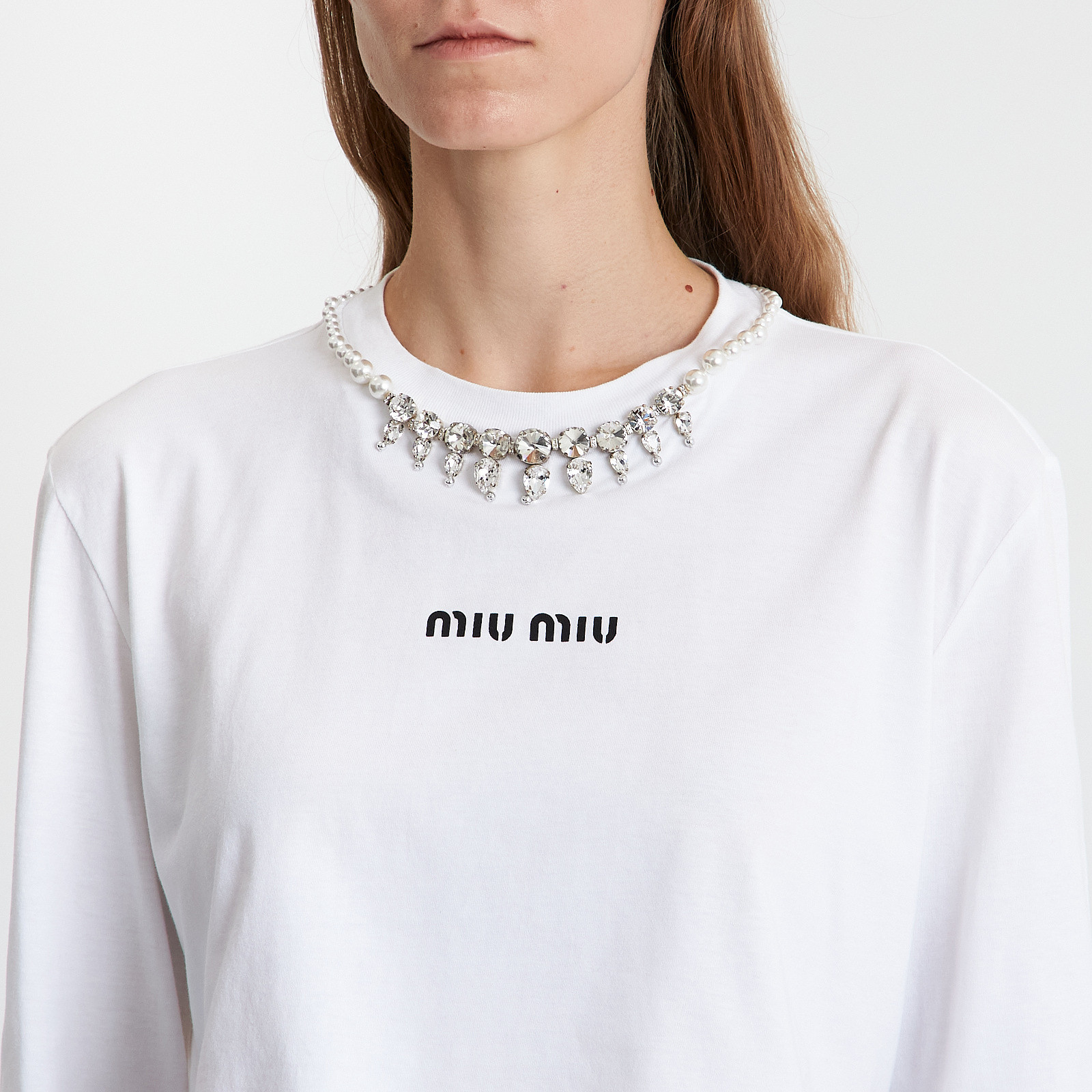 Лонгслив  белого цвета Miu Miu - фото из каталога магазина брендовой одежды Second Friend Store Лонгслив Miu Miu - купить оригинал в секонд-хенде SFS - 4