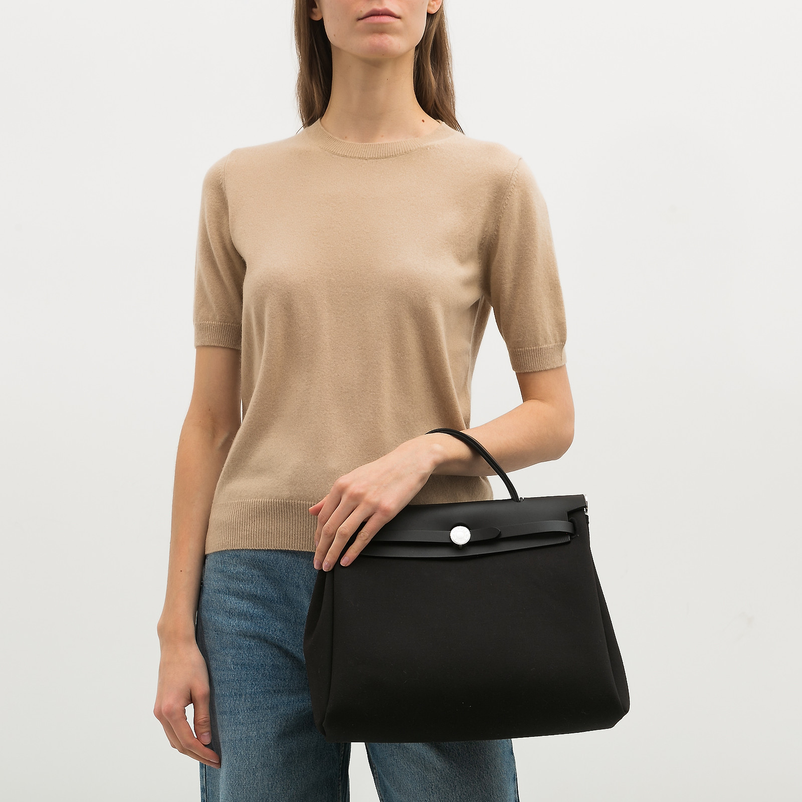 Сумка черного цвета Hermes - фото из каталога магазина брендовой одежды Second Friend Store Сумка Hermes - купить оригинал в секонд-хенде SFS - 2