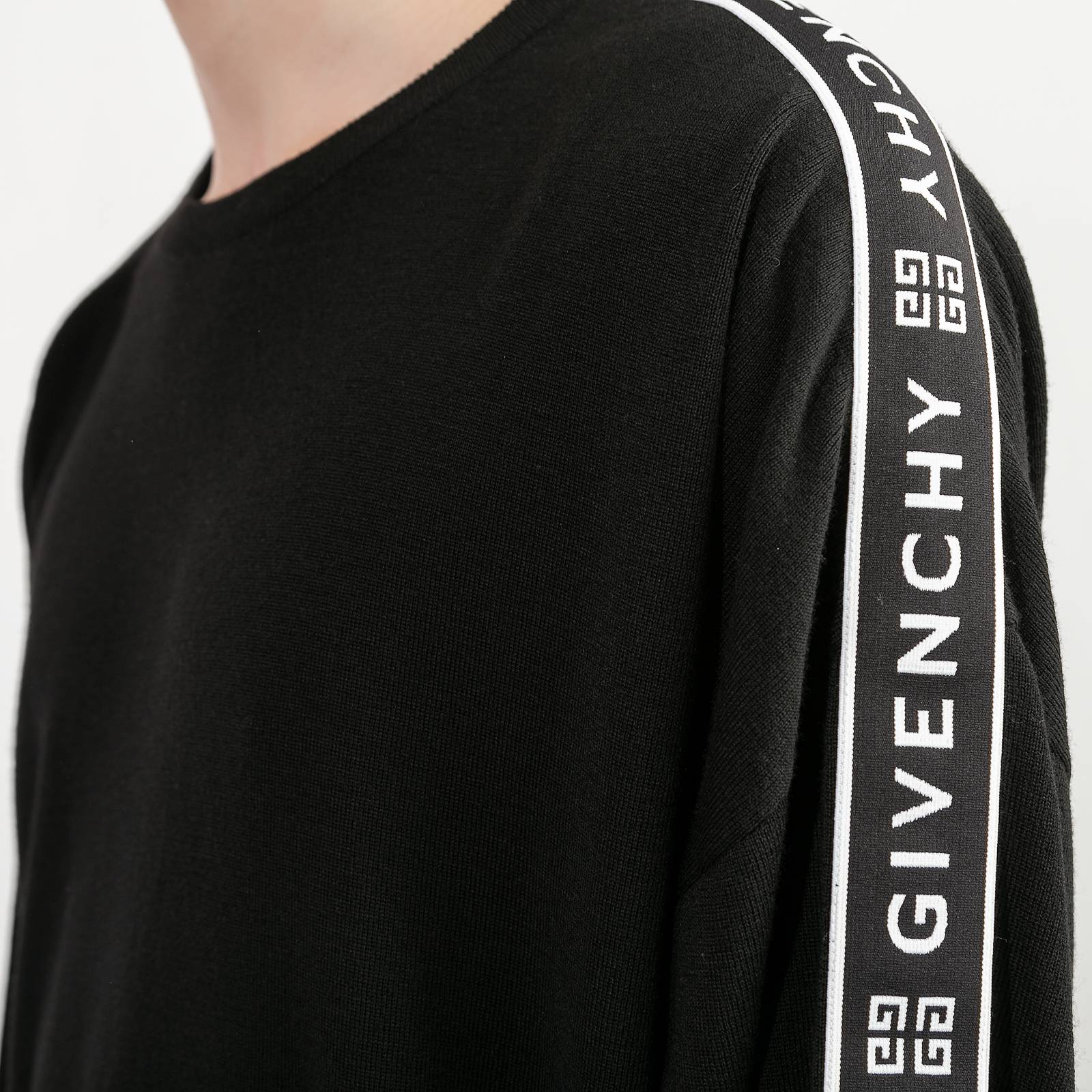 Джемпер Givenchy - купить оригинал в секонд-хенде SFS
