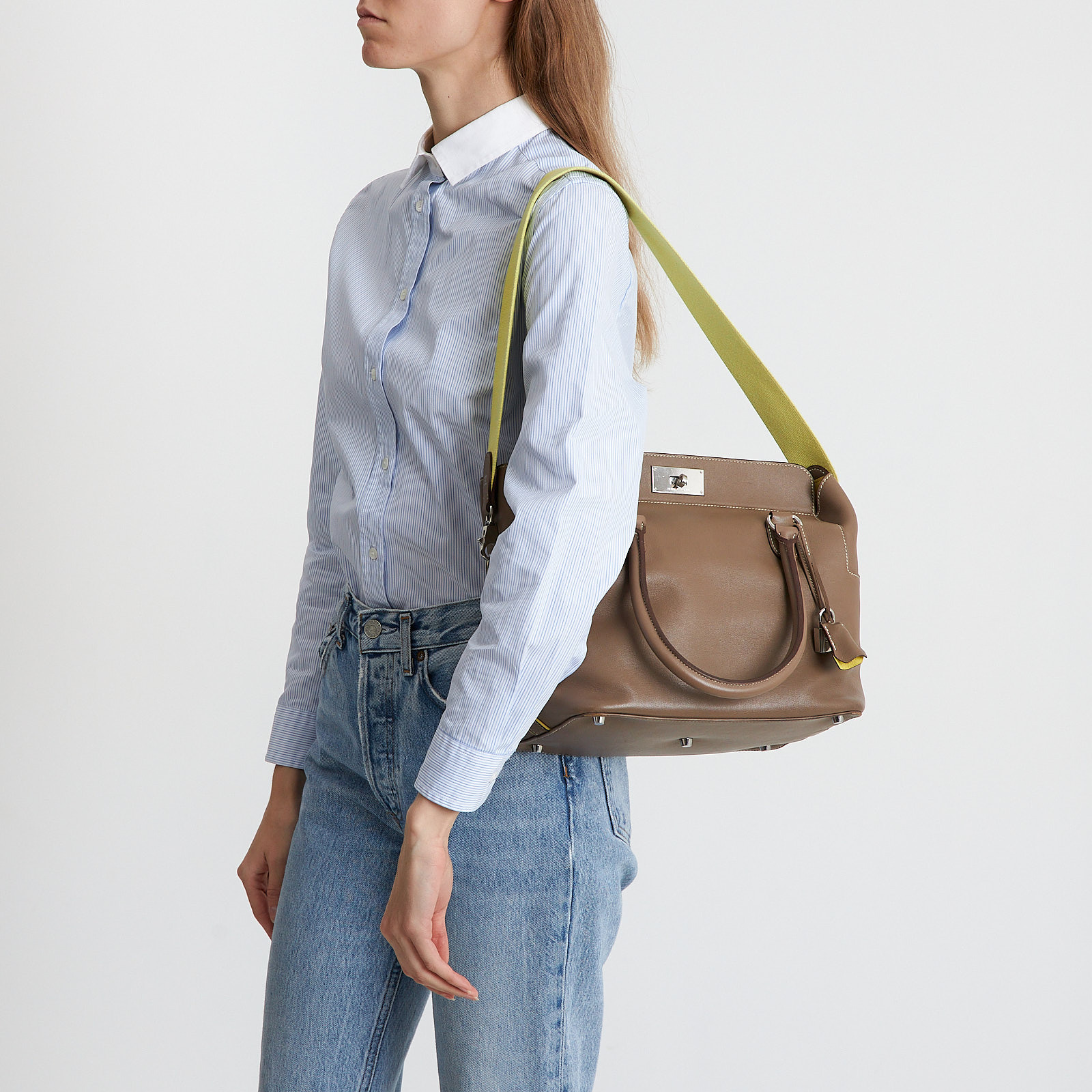 Сумка бежевого цвета Hermes - фото из каталога магазина брендовой одежды Second Friend Store Сумка Hermes - купить оригинал в секонд-хенде SFS - 9