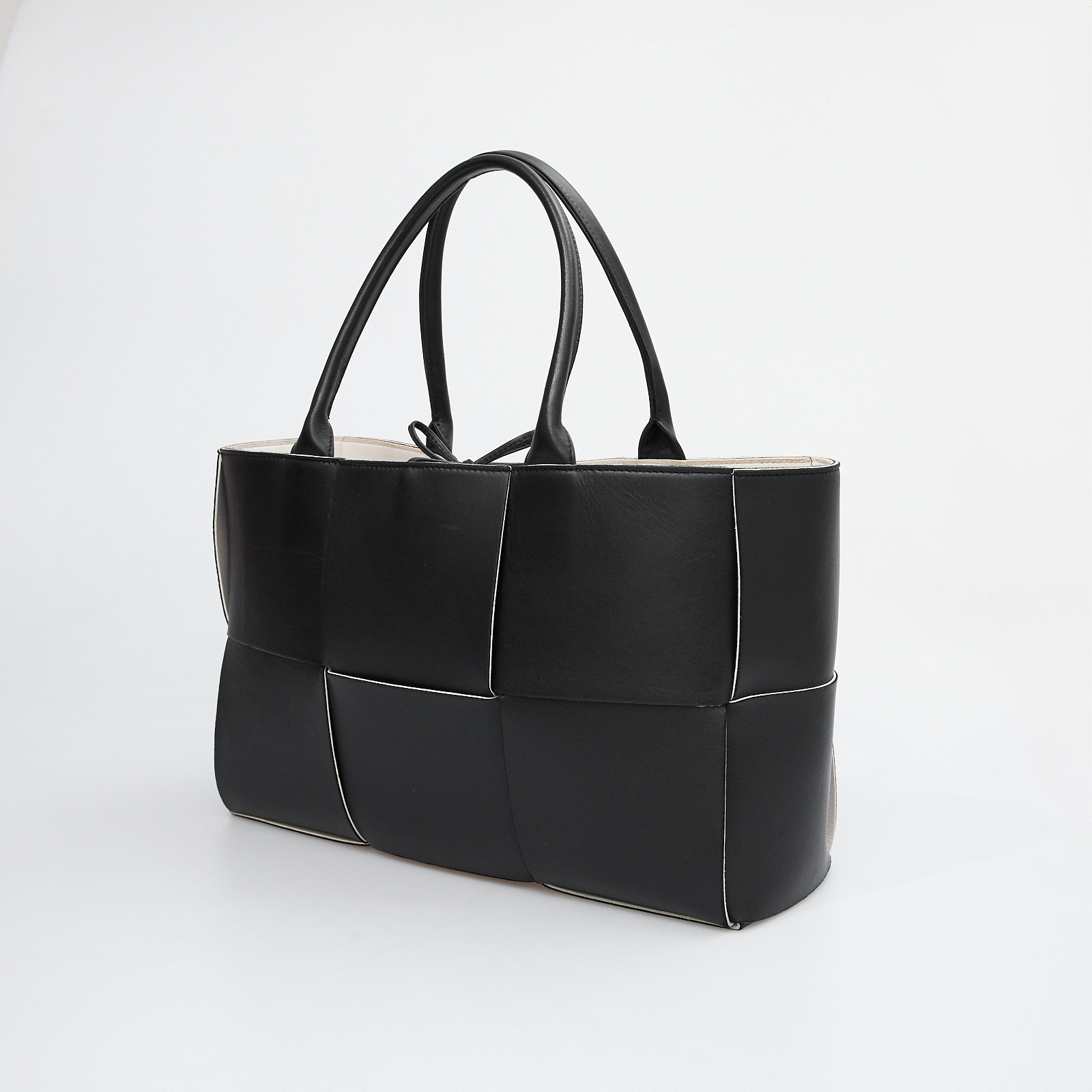 Сумка Bottega Veneta - купить оригинал в секонд-хенде SFS - 4