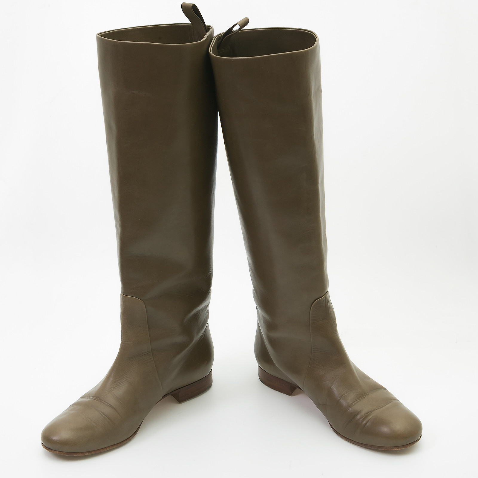 Сапоги серого цвета Celine - фото из каталога магазина брендовой одежды Second Friend Store Сапоги Celine - купить оригинал в секонд-хенде SFS - 2