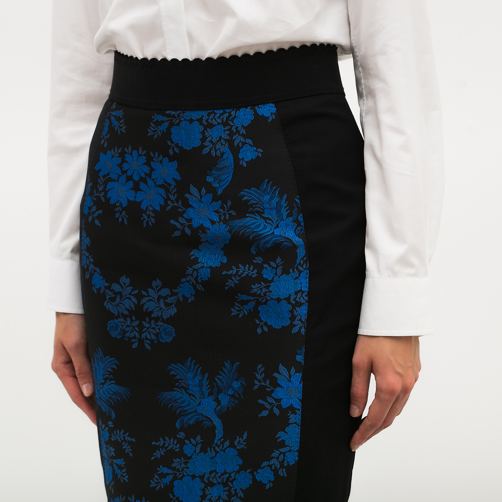 Юбка черного цвета Stella McCartney - фото из каталога магазина брендовой одежды Second Friend Store Юбка Stella McCartney - купить оригинал в секонд-хенде SFS - 4