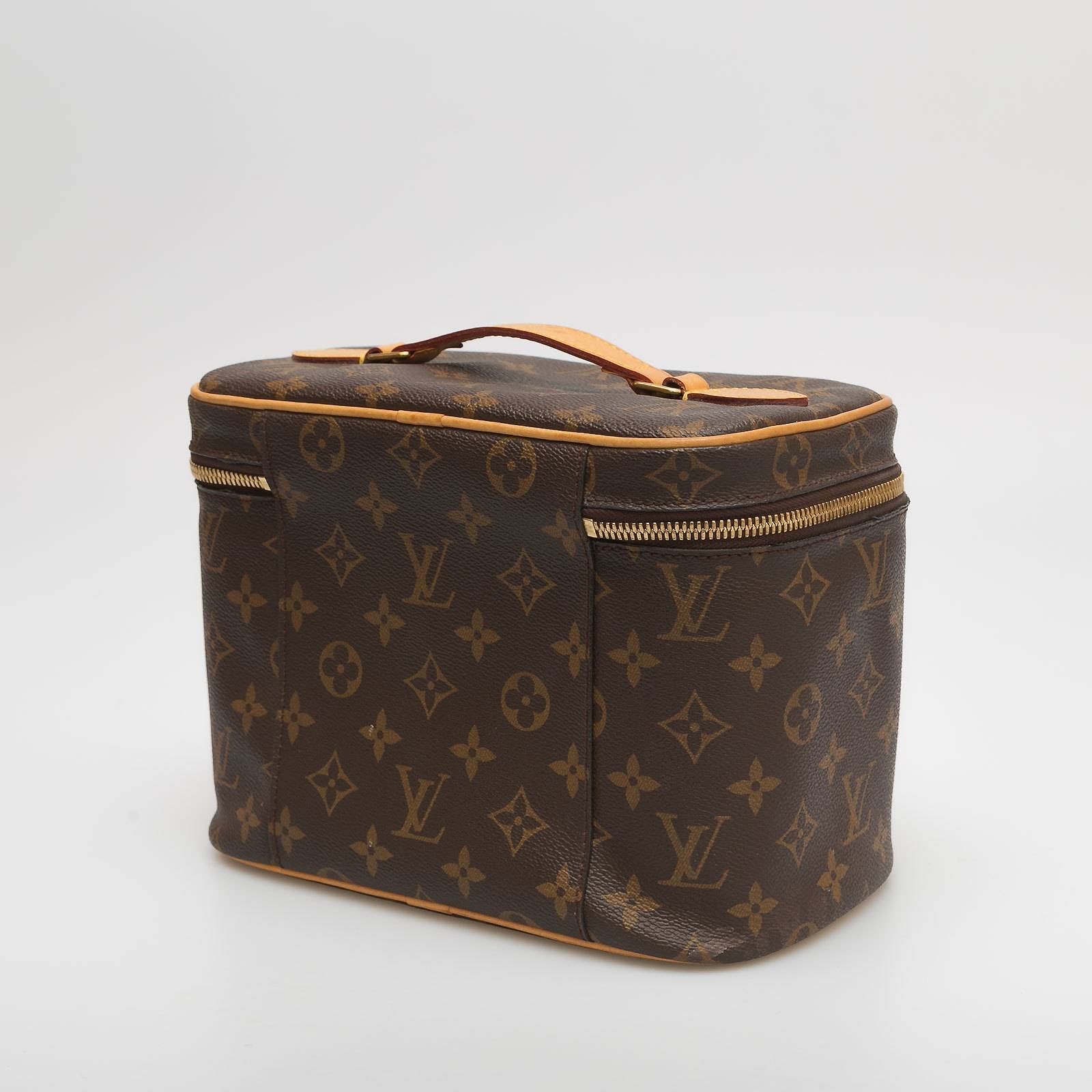 Косметичка Louis Vuitton коричневая, - купить за 49000 ₽ | SFS