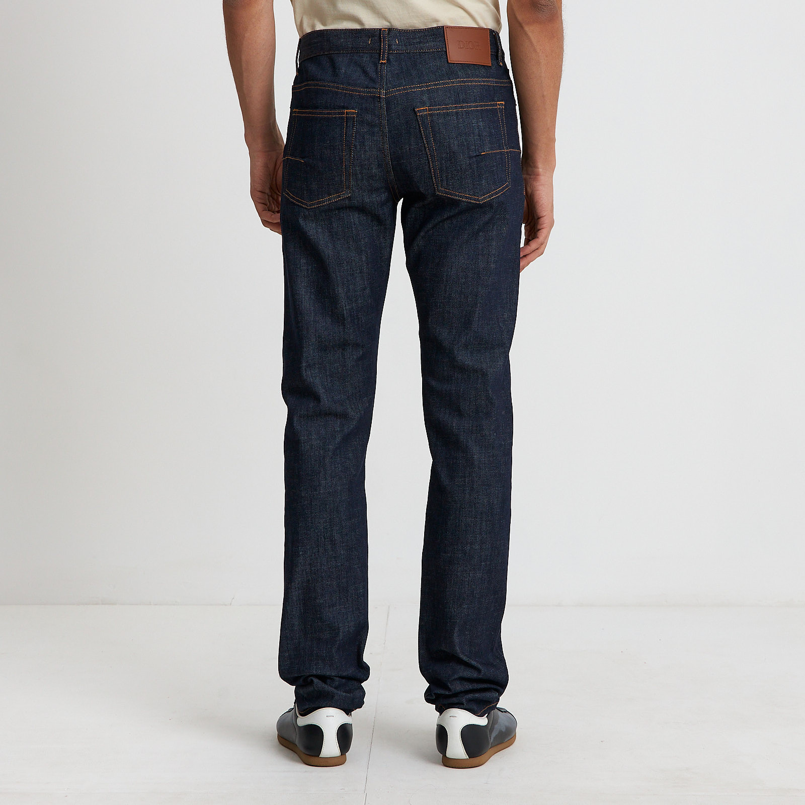Джинсы синего цвета Dior - фото из каталога магазина брендовой одежды Second Friend Store Джинсы Dior - купить оригинал в секонд-хенде SFS - 3