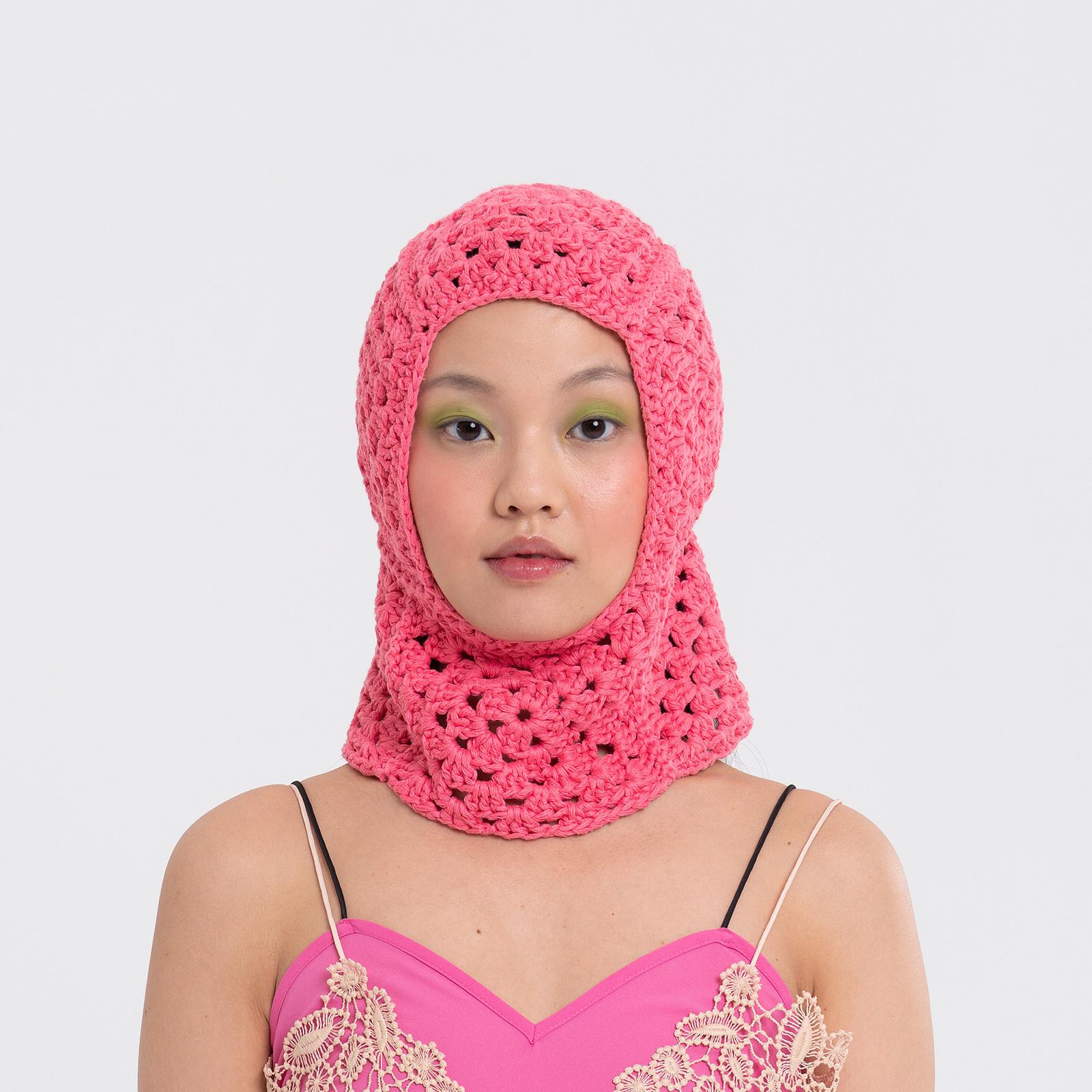 Балаклава  розового цвета SFS х Polina Sitkovskaya - фото из каталога магазина брендовой одежды Second Friend Store Балаклава SFS х Polina Sitkovskaya - купить оригинал в секонд-хенде SFS - 1