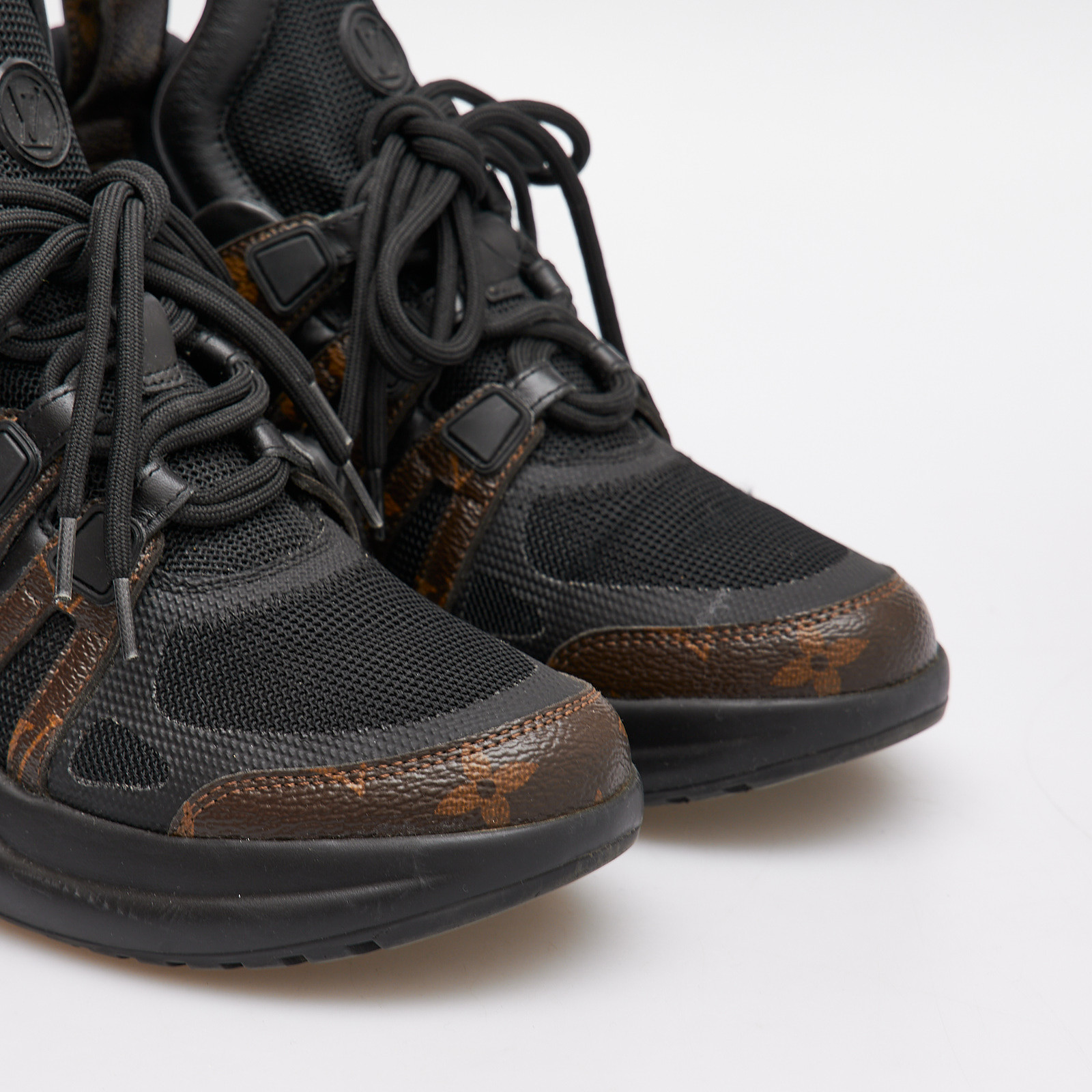 Кроссовки Louis Vuitton - купить оригинал в секонд-хенде SFS - 4