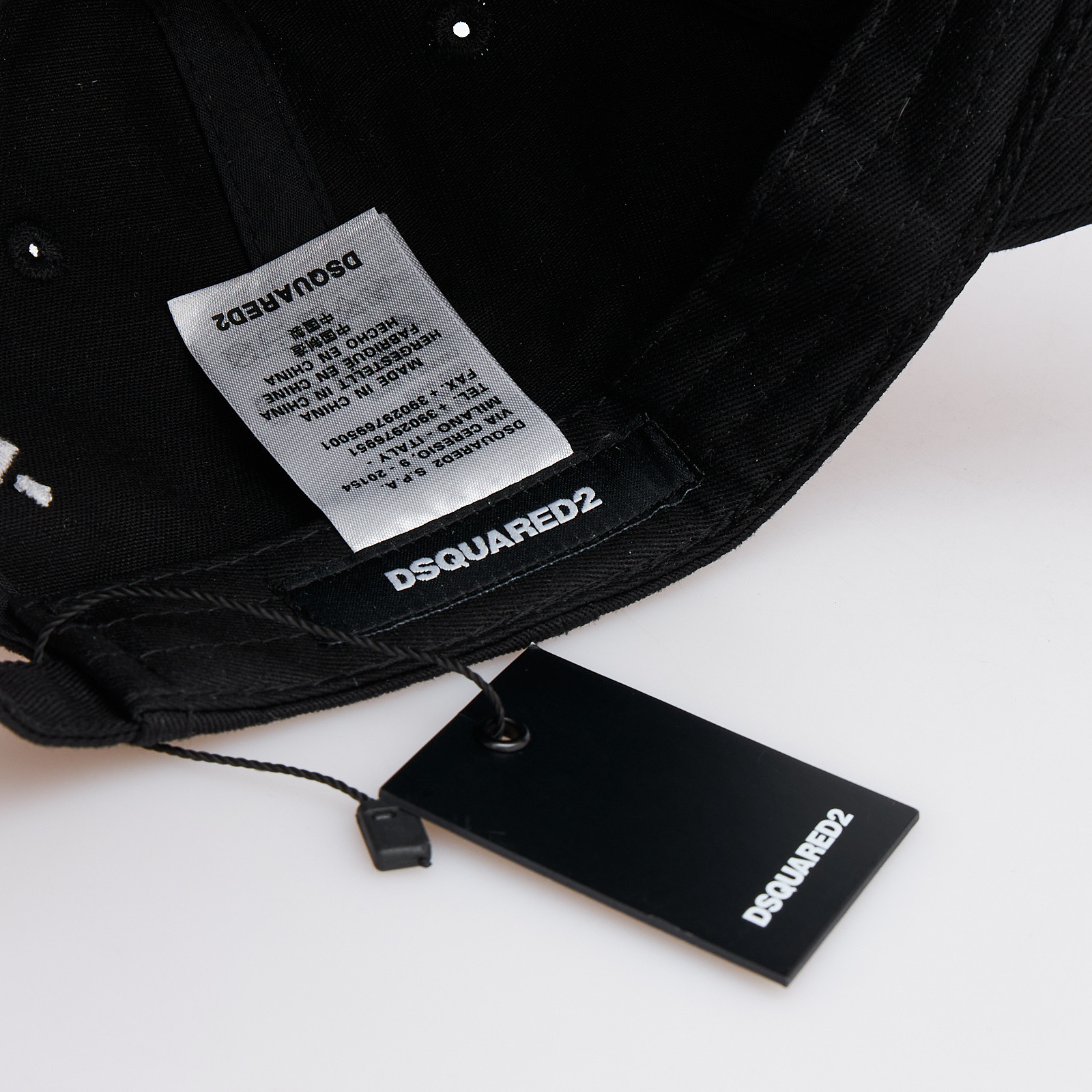 Кепка черного цвета Dsquared2 - фото из каталога магазина брендовой одежды Second Friend Store Кепка Dsquared2 - купить оригинал в секонд-хенде SFS - 4