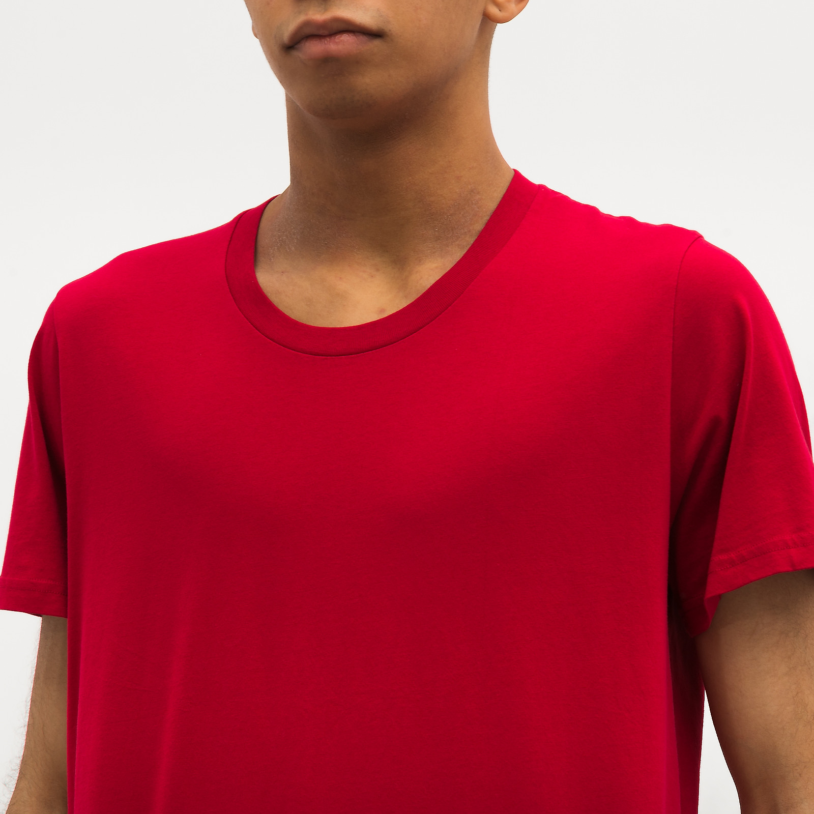 Футболка красного цвета Maison Martin Margiela - фото из каталога магазина брендовой одежды Second Friend Store Футболка Maison Martin Margiela - купить оригинал в секонд-хенде SFS - 4