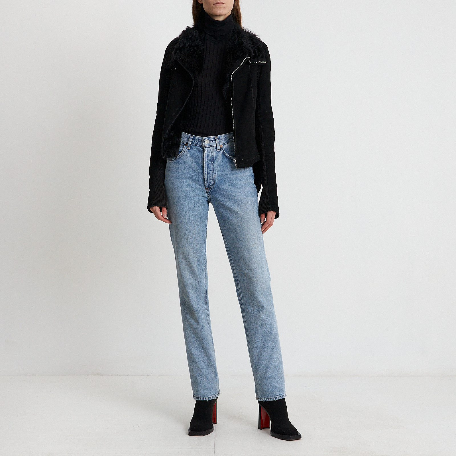 Дубленка черного цвета Rick Owens - фото из каталога магазина брендовой одежды Second Friend Store Дубленка Rick Owens - купить оригинал в секонд-хенде SFS - 2