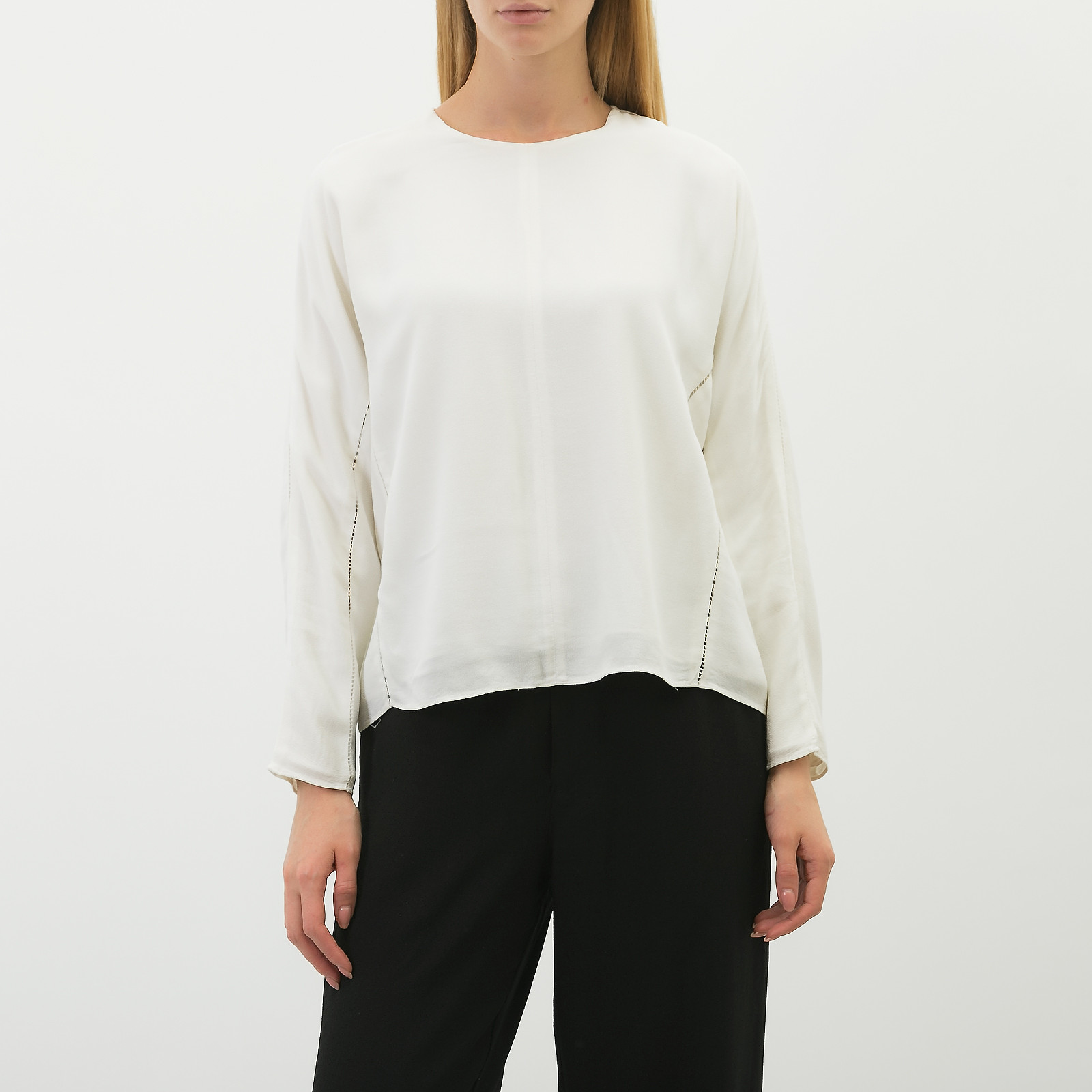 Блуза белого цвета T by Alexander Wang - фото из каталога магазина брендовой одежды Second Friend Store Блуза T by Alexander Wang - купить оригинал в секонд-хенде SFS - 1