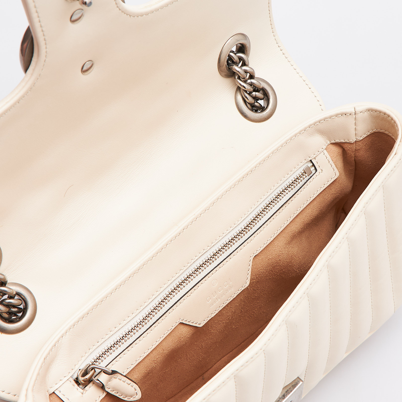 Сумка  бежевого цвета Gucci - фото из каталога магазина брендовой одежды Second Friend Store Сумка Gucci - купить оригинал в секонд-хенде SFS - 8