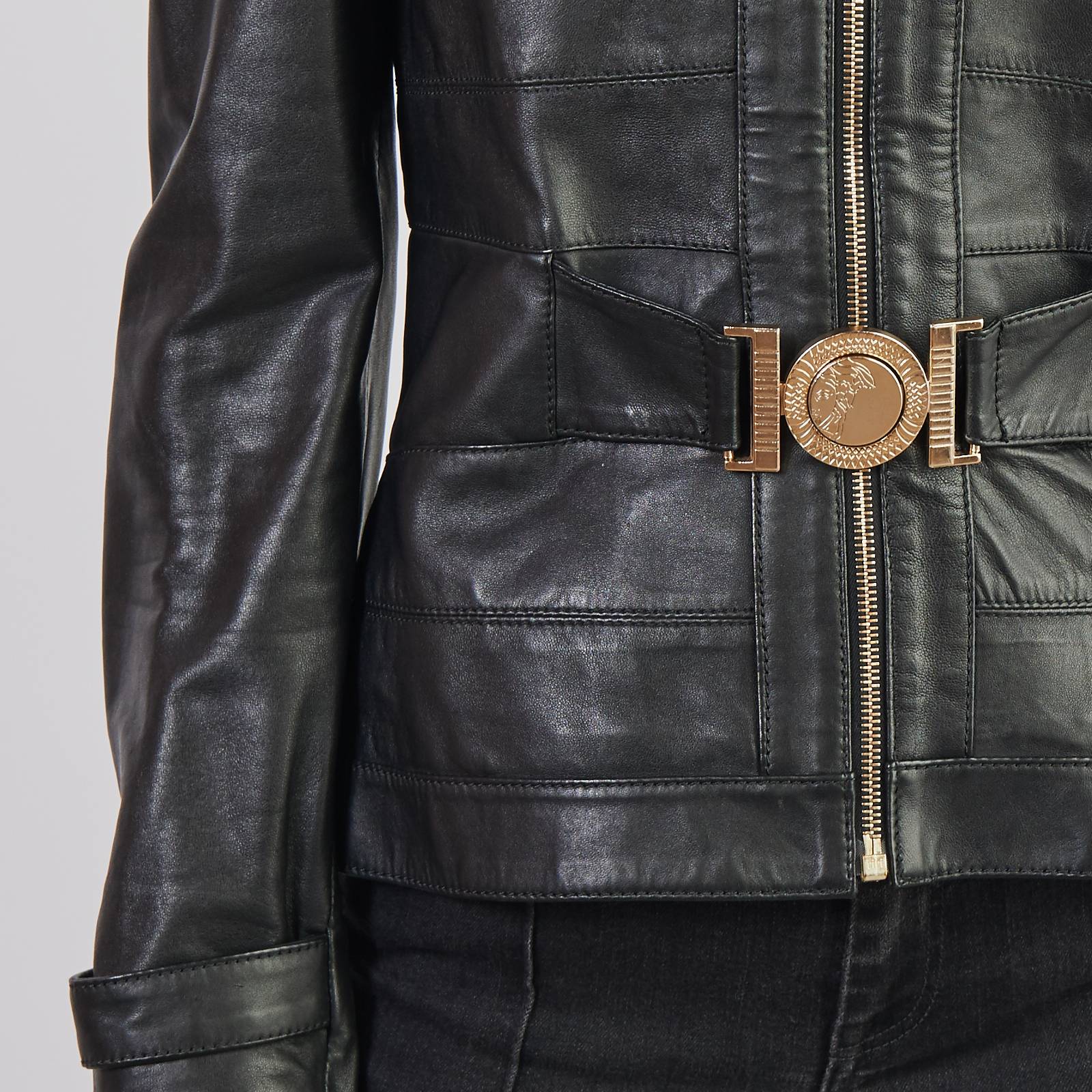 Кожаная куртка Versace - купить оригинал в секонд-хенде SFS