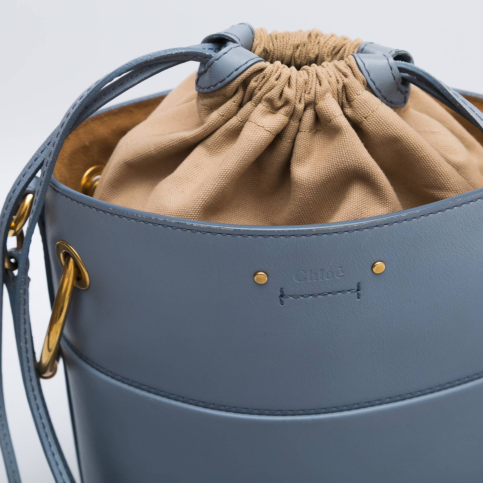 Сумка голубого цвета Chloe - фото из каталога магазина брендовой одежды Second Friend Store Сумка Chloe - купить оригинал в секонд-хенде SFS - 7