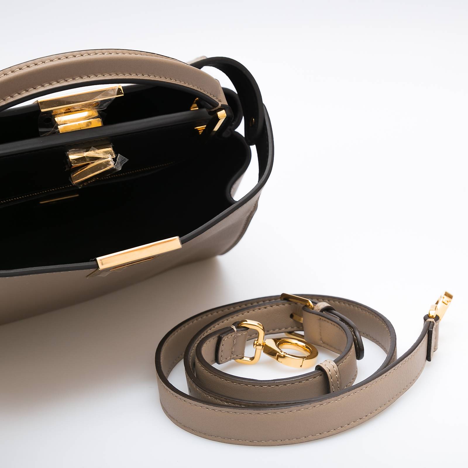 Сумка Fendi - купить оригинал в секонд-хенде SFS - 4