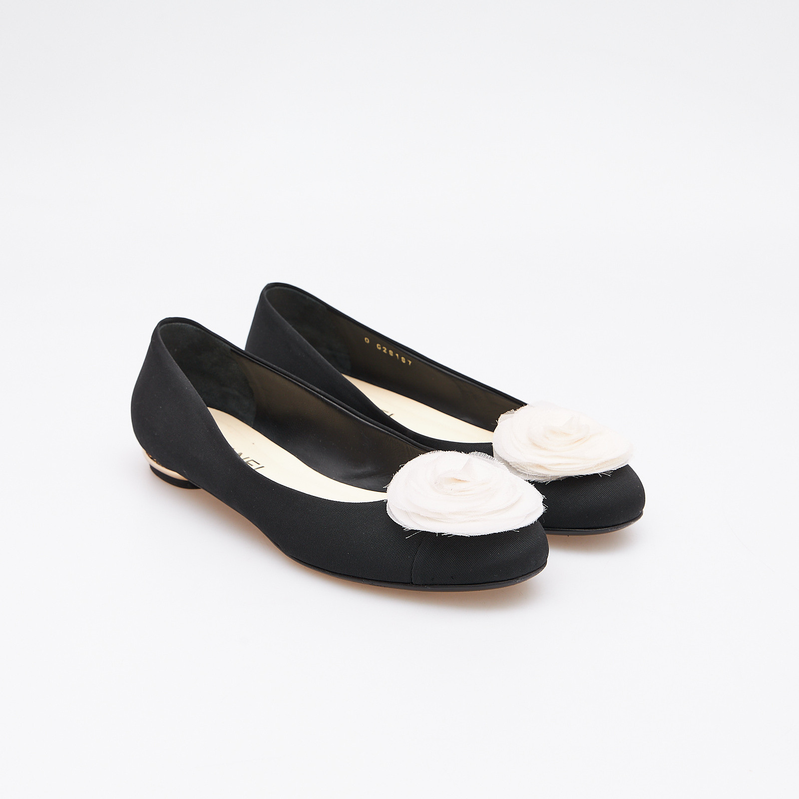 Балетки черного цвета Chanel - фото из каталога магазина брендовой одежды Second Friend Store Балетки Chanel - купить оригинал в секонд-хенде SFS - 2