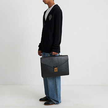 Портфель Louis Vuitton