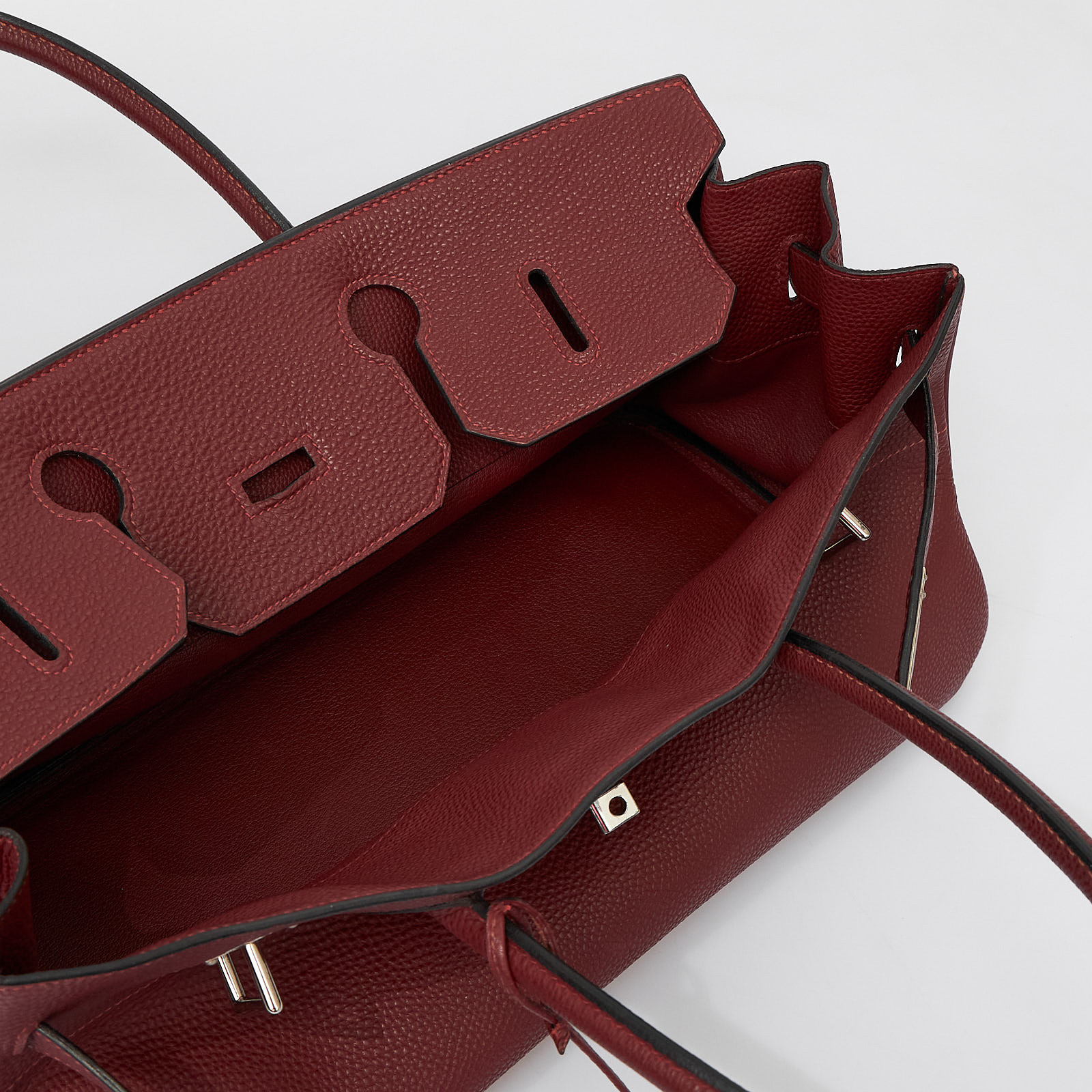 Сумка  бордового цвета Hermes - фото из каталога магазина брендовой одежды Second Friend Store Сумка Hermes - купить оригинал в секонд-хенде SFS - 8