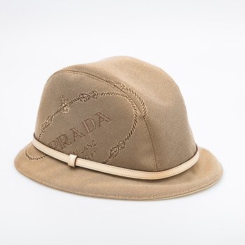 Шляпа Prada