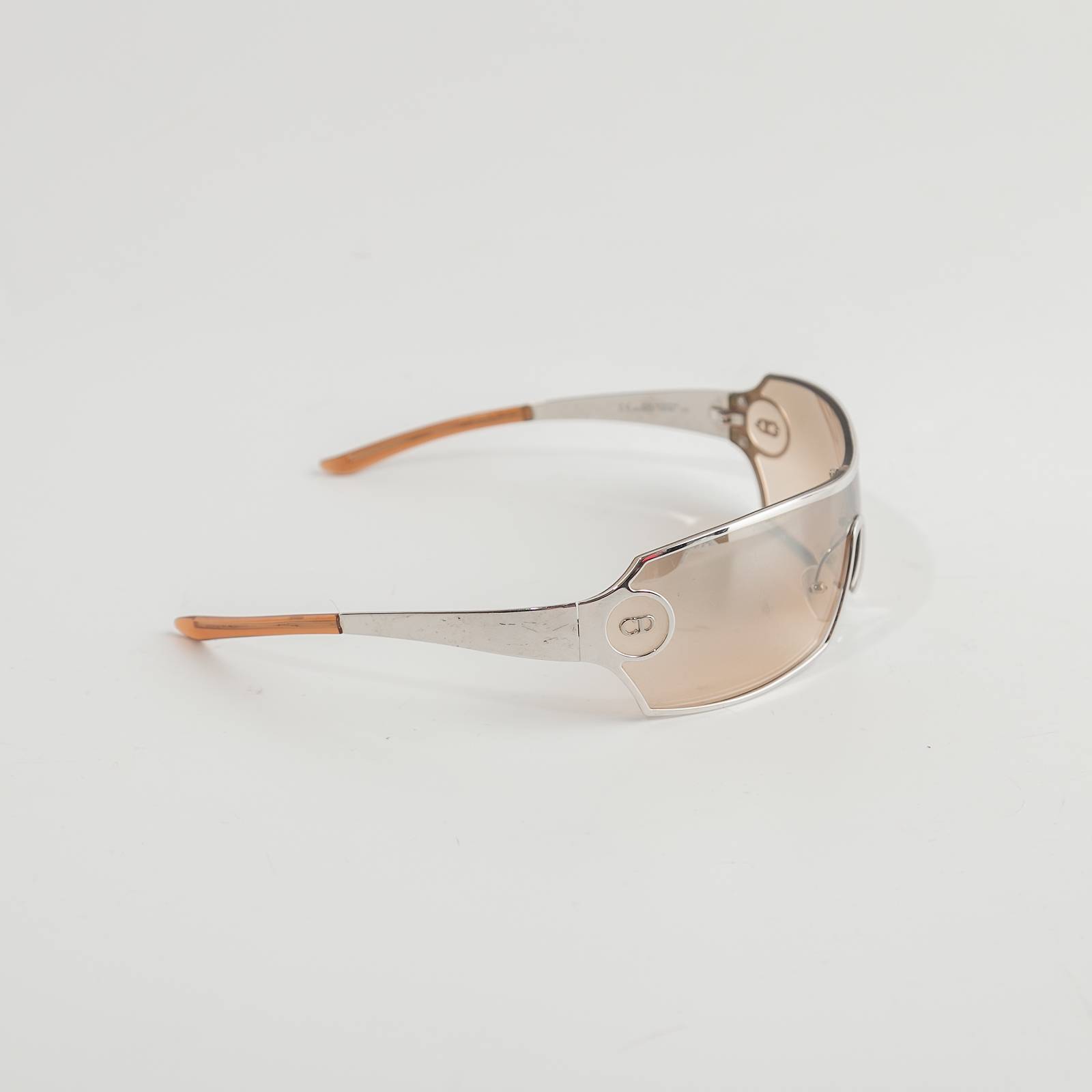 Солнцезащитные очки DIOR DIORADDICT1 RHL  купить со скидкой 50 в  СанктПетербурге  цена характеристики фото