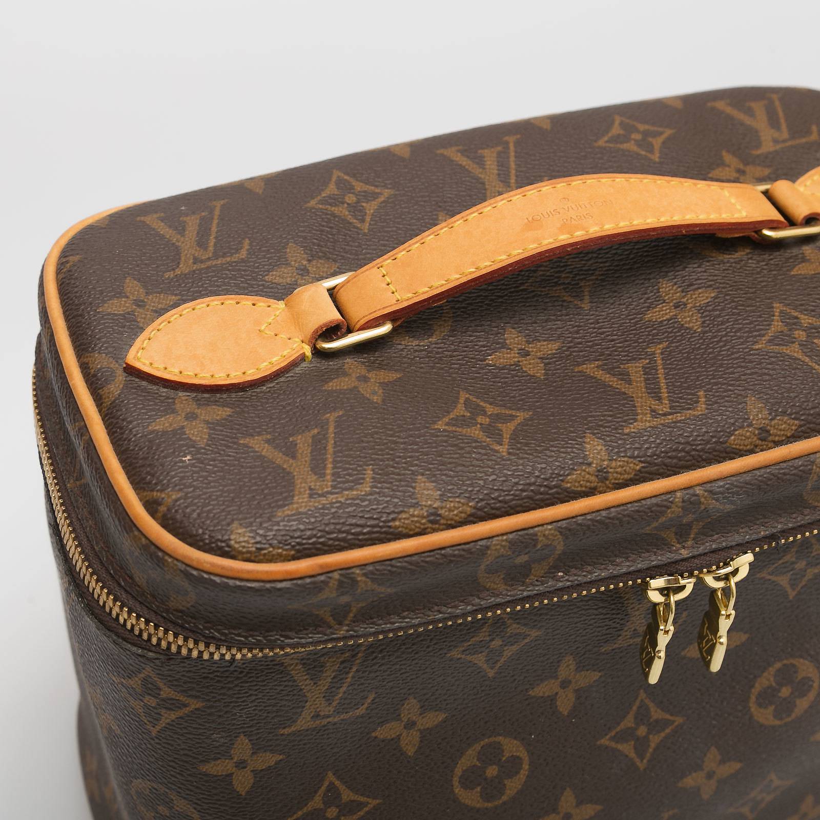 Косметичка Louis Vuitton коричневая, - купить за 49000 ₽ | SFS