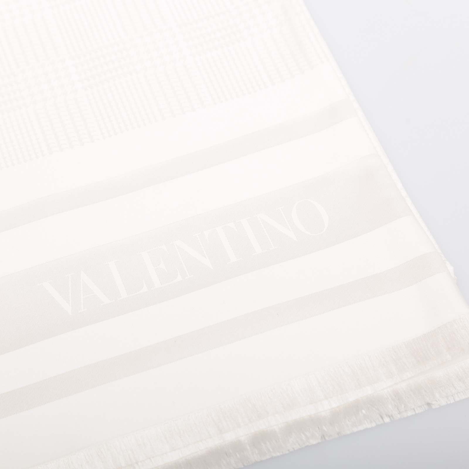 Платок Valentino - купить оригинал в секонд-хенде SFS - 4