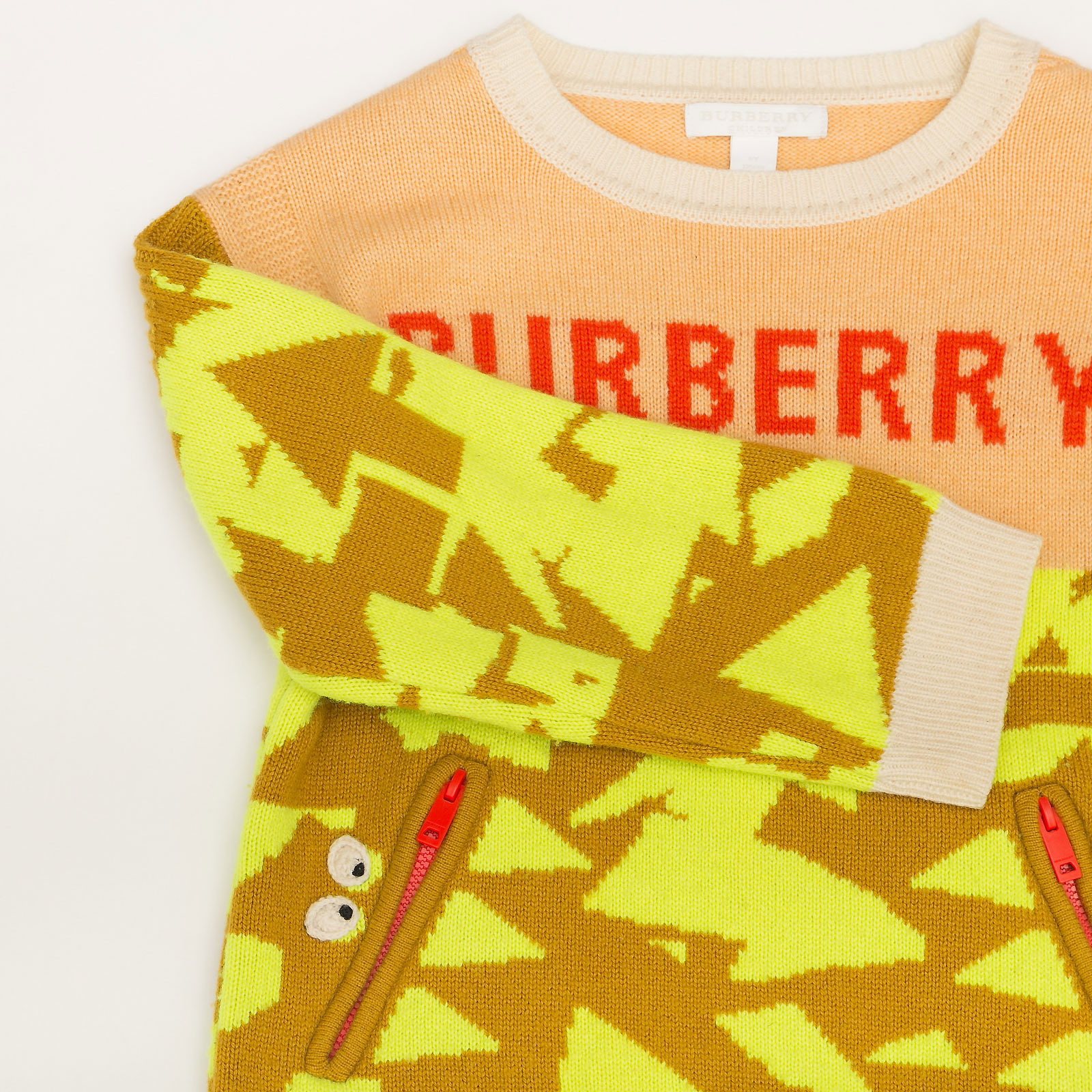 Свитер бежевого цвета Burberry Children - фото из каталога магазина брендовой одежды Second Friend Store Свитер Burberry Children - купить оригинал в секонд-хенде SFS - 3