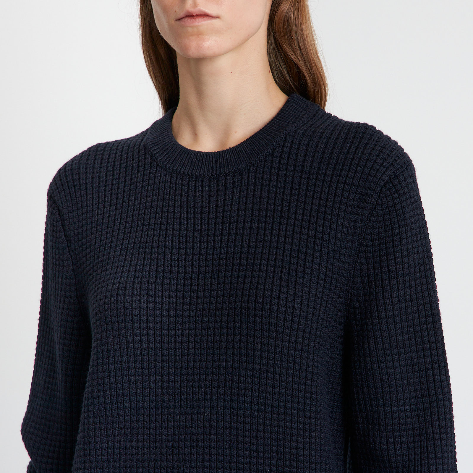 Свитер синего цвета Sandro - фото из каталога магазина брендовой одежды Second Friend Store Свитер Sandro - купить оригинал в секонд-хенде SFS - 4