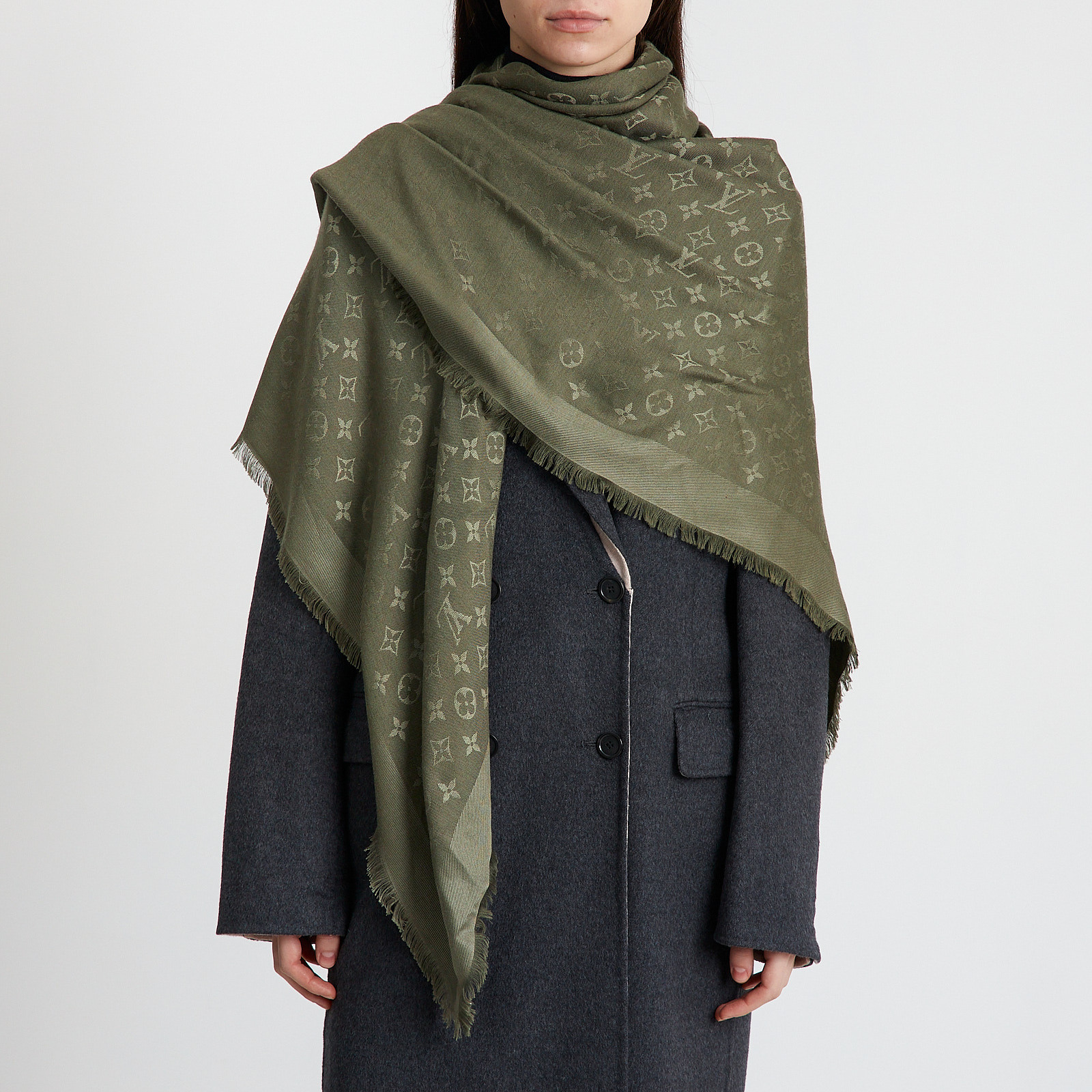 Платок Louis Vuitton - купить оригинал в секонд-хенде SFS - 2