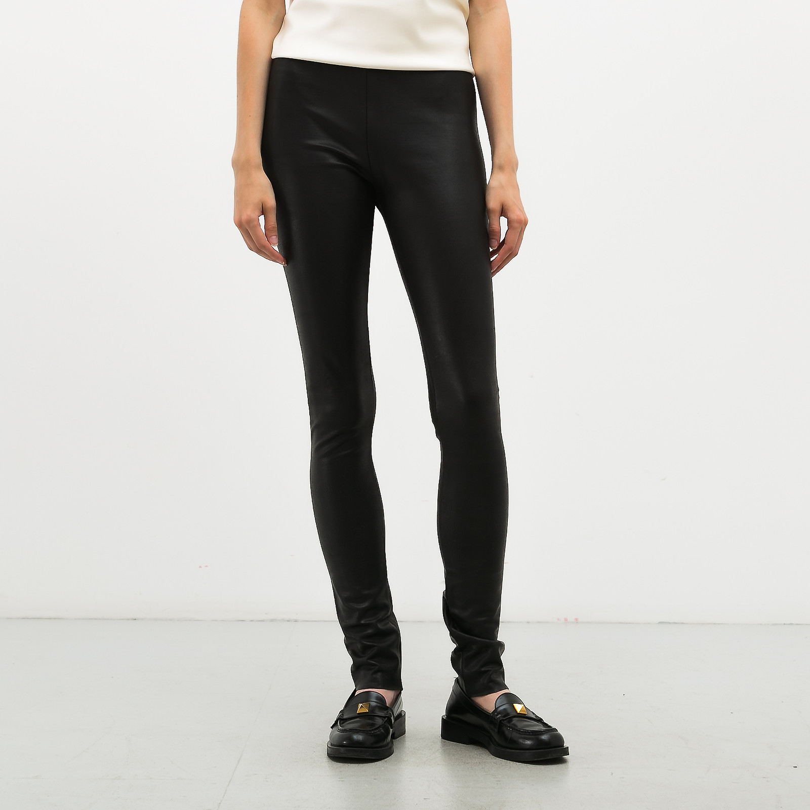 Леггинсы черного цвета Prada - фото из каталога магазина брендовой одежды Second Friend Store Леггинсы Prada - купить оригинал в секонд-хенде SFS - 1