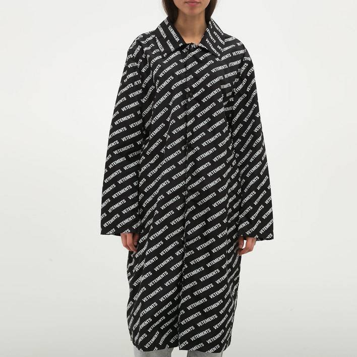Плащ Vetements