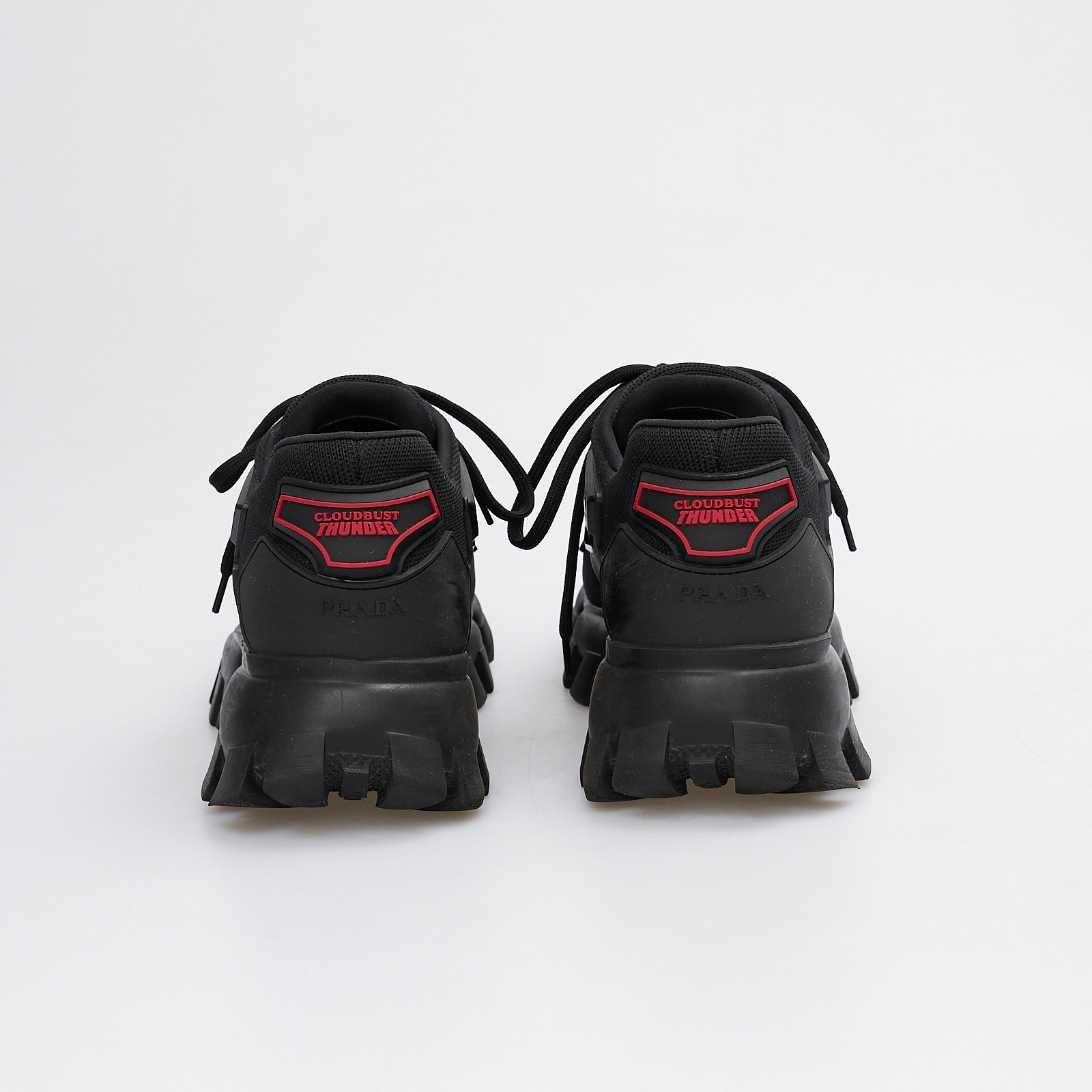 Кроссовки черного цвета Prada - фото из каталога магазина брендовой одежды Second Friend Store Кроссовки Prada - купить оригинал в секонд-хенде SFS - 3