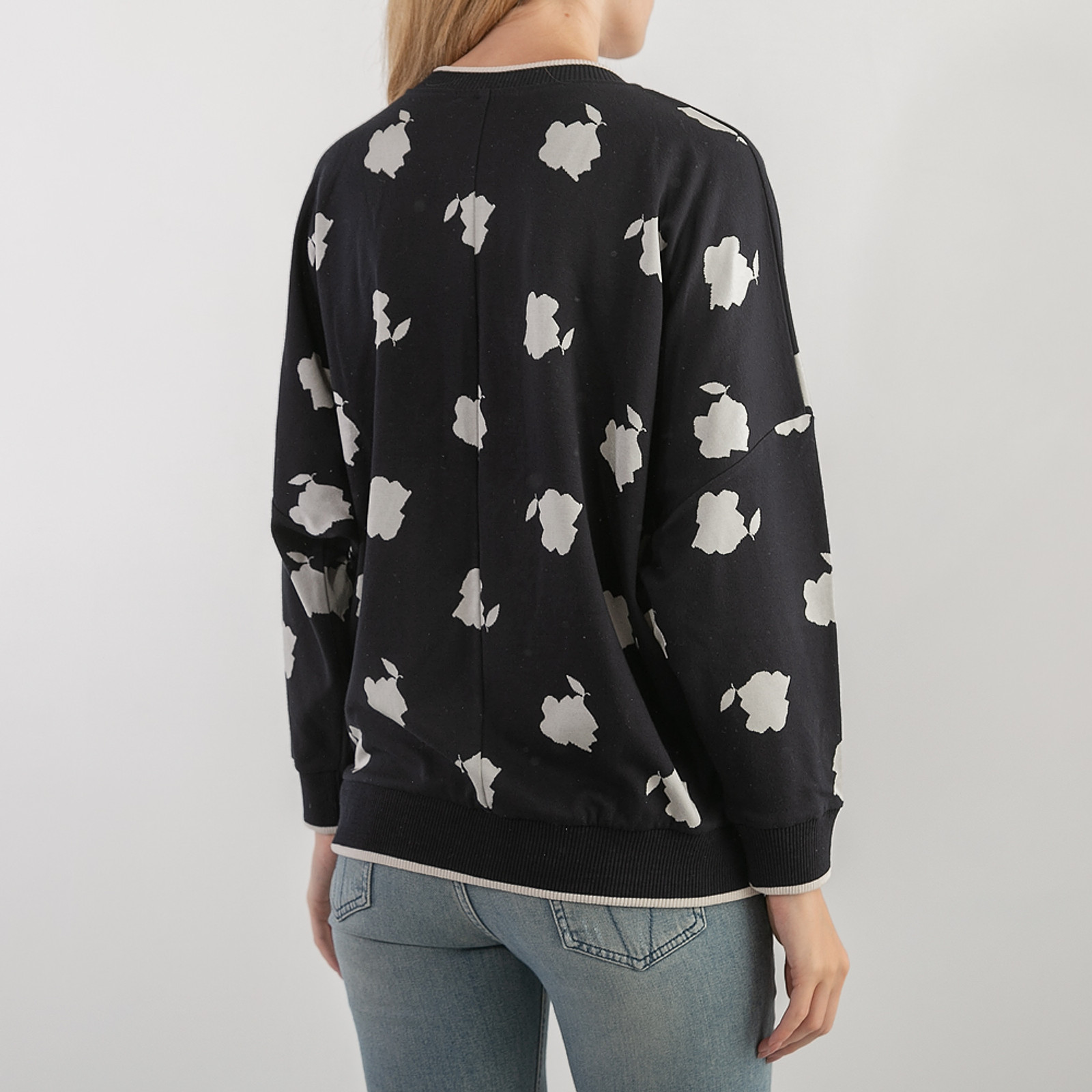 Джемпер синего цвета Max Mara - фото из каталога магазина брендовой одежды Second Friend Store Джемпер Max Mara - купить оригинал в секонд-хенде SFS - 2