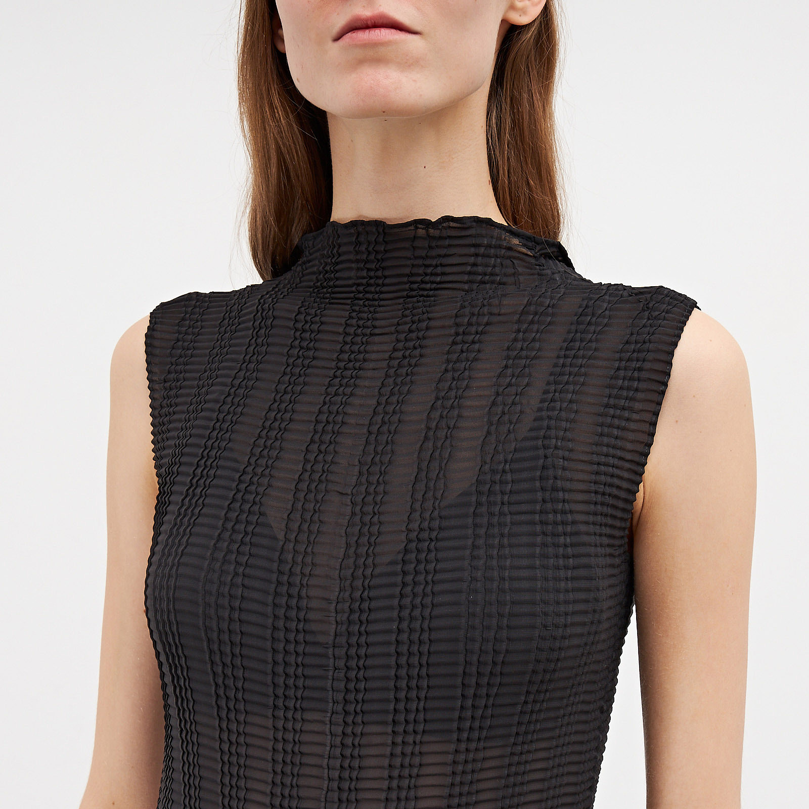 Топ  черного цвета Dolce&Gabbana - фото из каталога магазина брендовой одежды Second Friend Store Топ Dolce&Gabbana - купить оригинал в секонд-хенде SFS - 4