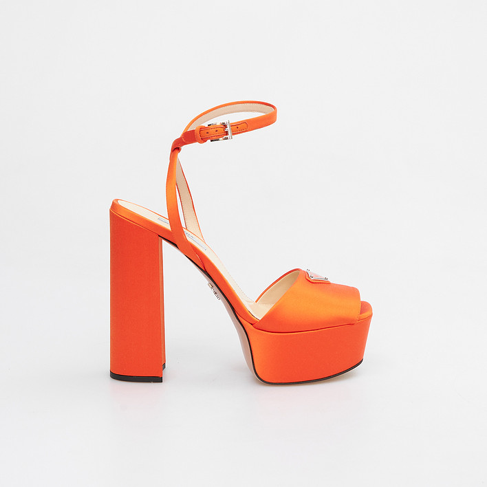 Босоножки Prada