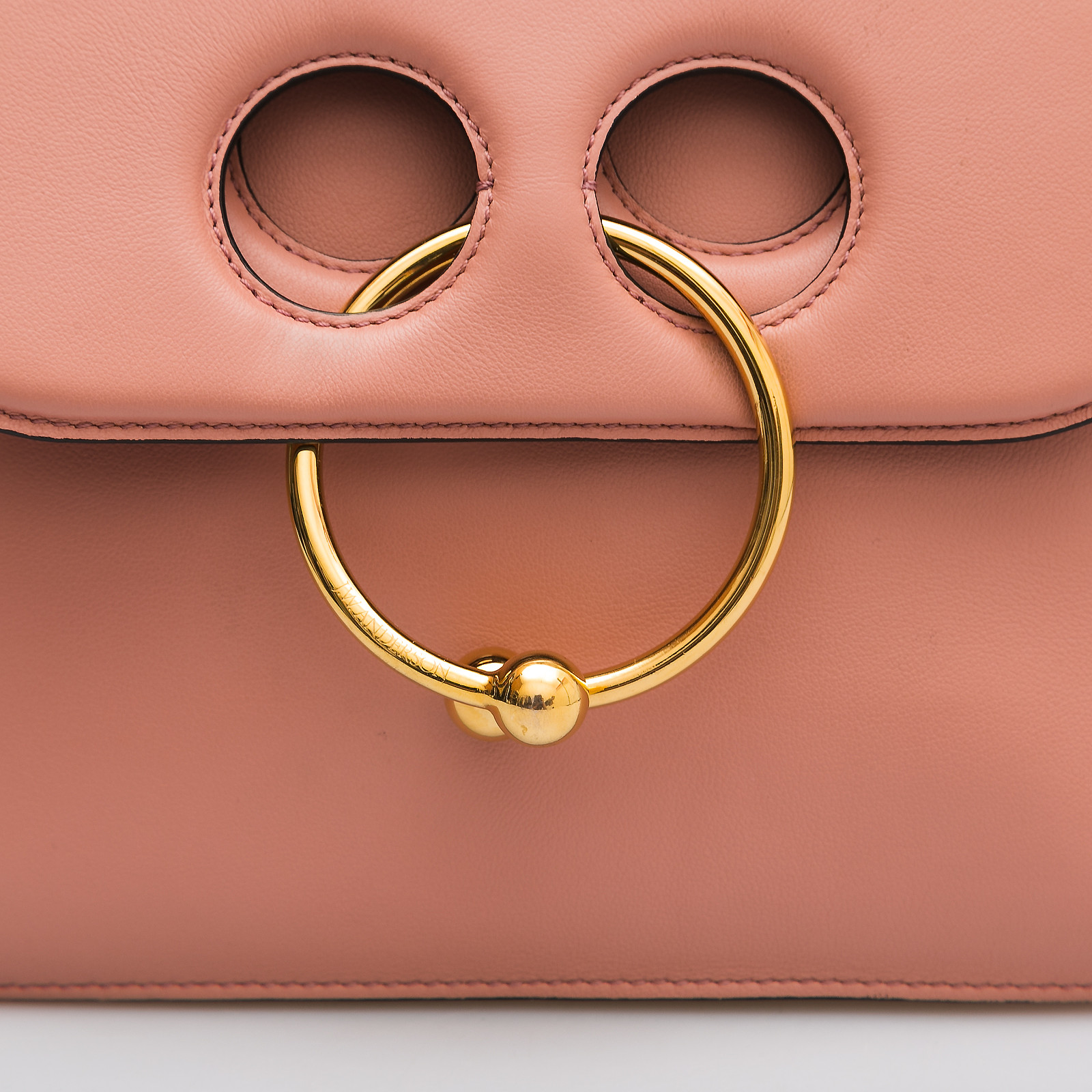 Сумка розового цвета JW Anderson - фото из каталога магазина брендовой одежды Second Friend Store Сумка JW Anderson - купить оригинал в секонд-хенде SFS - 6