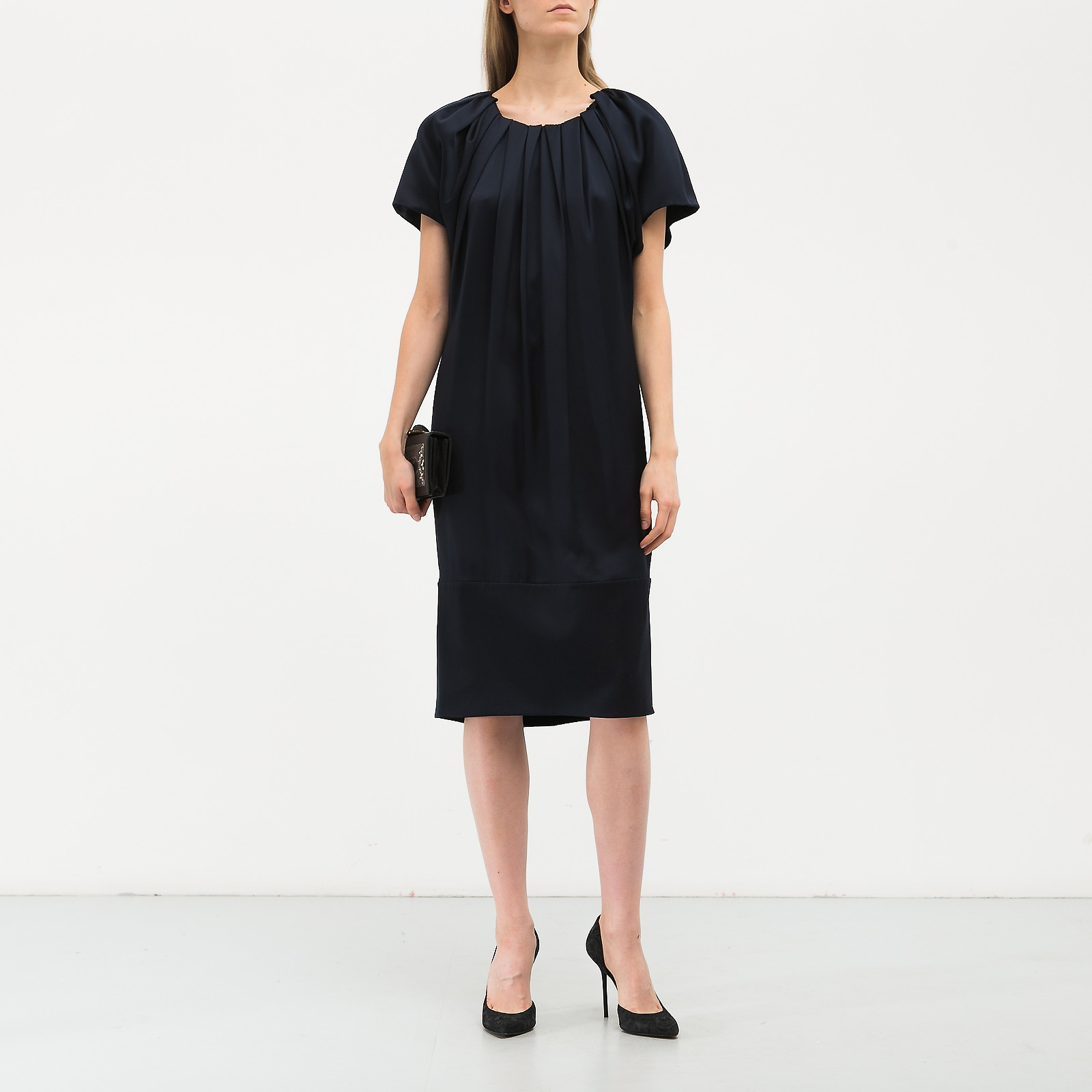 Платье  синего цвета Valentino - фото из каталога магазина брендовой одежды Second Friend Store Платье Valentino - купить оригинал в секонд-хенде SFS - 2