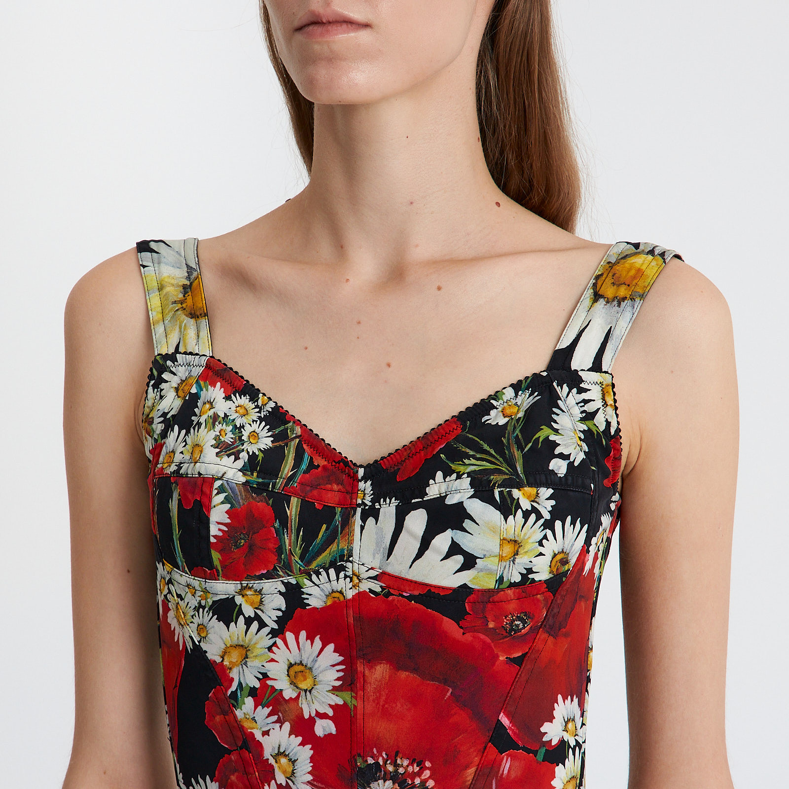 Топ черного цвета Dolce&Gabbana - фото из каталога магазина брендовой одежды Second Friend Store Топ Dolce&Gabbana - купить оригинал в секонд-хенде SFS - 4