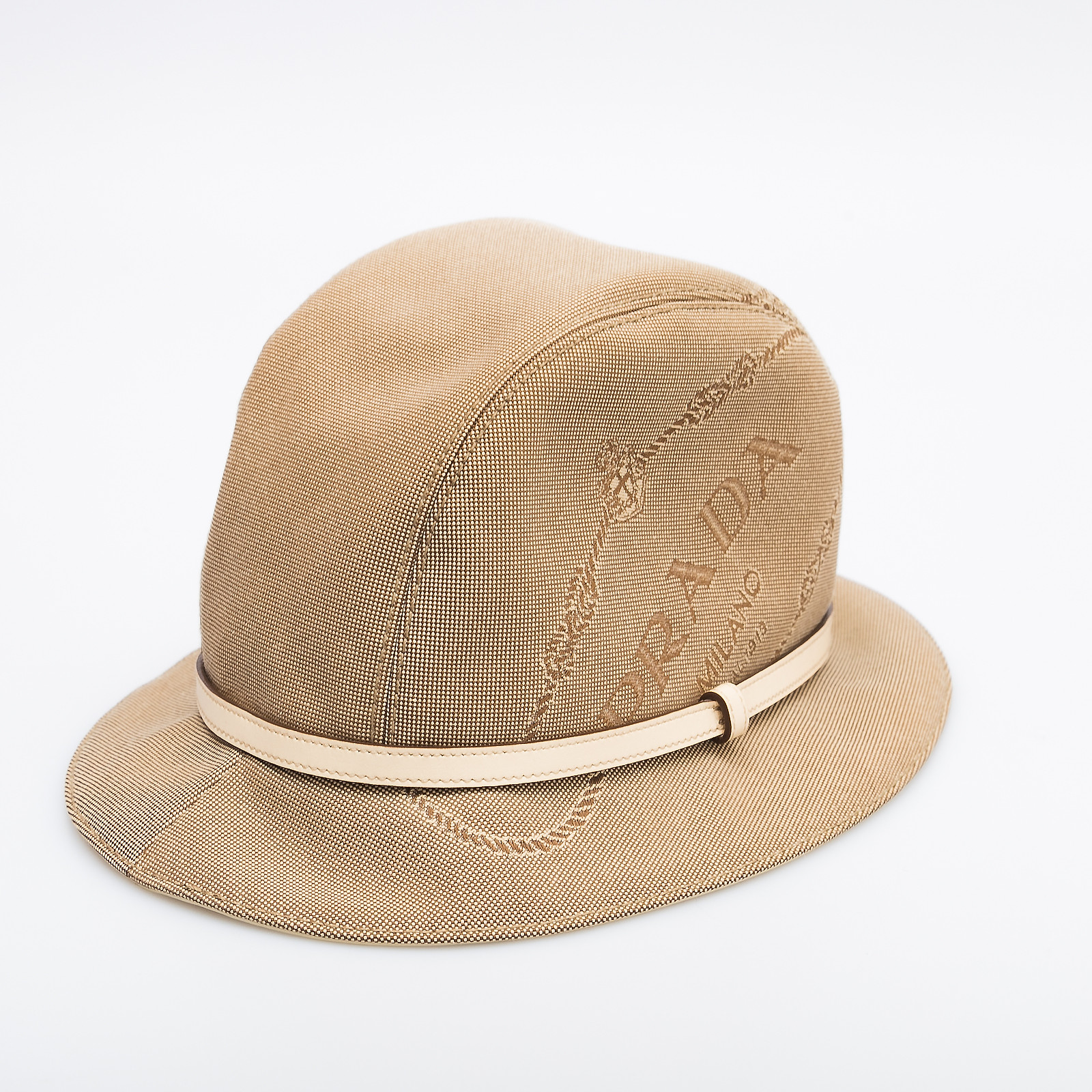 Шляпа Prada - купить оригинал в секонд-хенде SFS