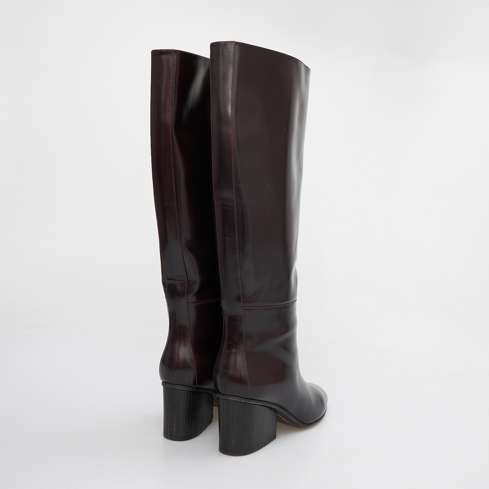 Сапоги фиолетового цвета Hermes - фото из каталога магазина брендовой одежды Second Friend Store Сапоги Hermes - купить оригинал в секонд-хенде SFS - 3