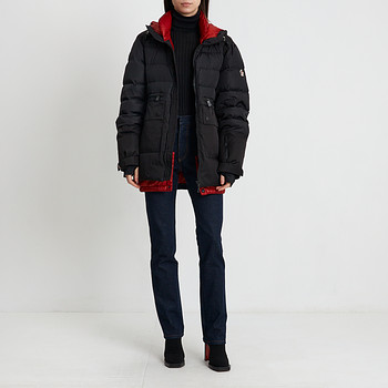 Пуховик Moncler