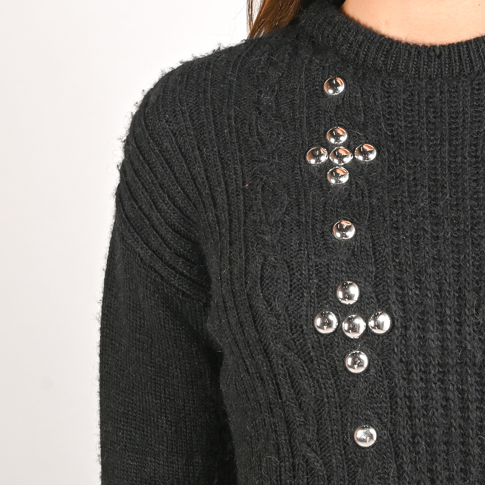 Свитер черного цвета Moschino Cheap and Chic - фото из каталога магазина брендовой одежды Second Friend Store Свитер Moschino Cheap and Chic - купить оригинал в секонд-хенде SFS - 4